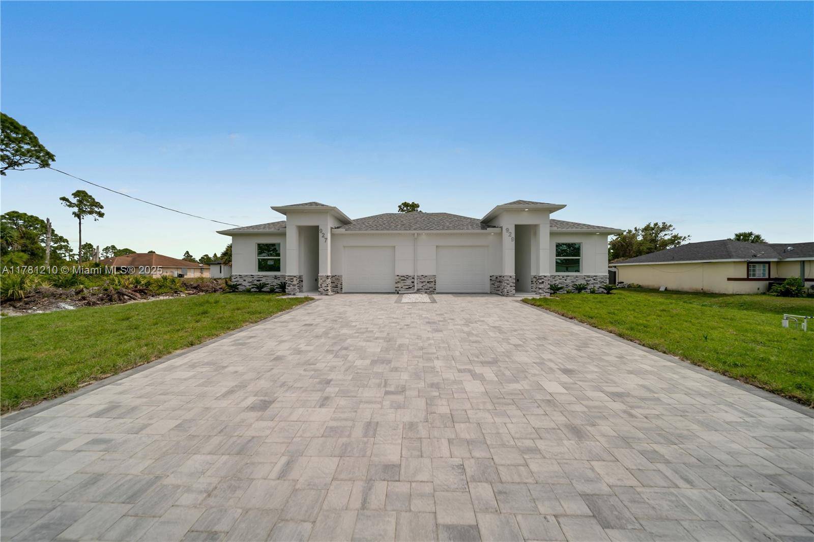 Lehigh Acres, FL 33974,1153-1155 COUNTESS AVE