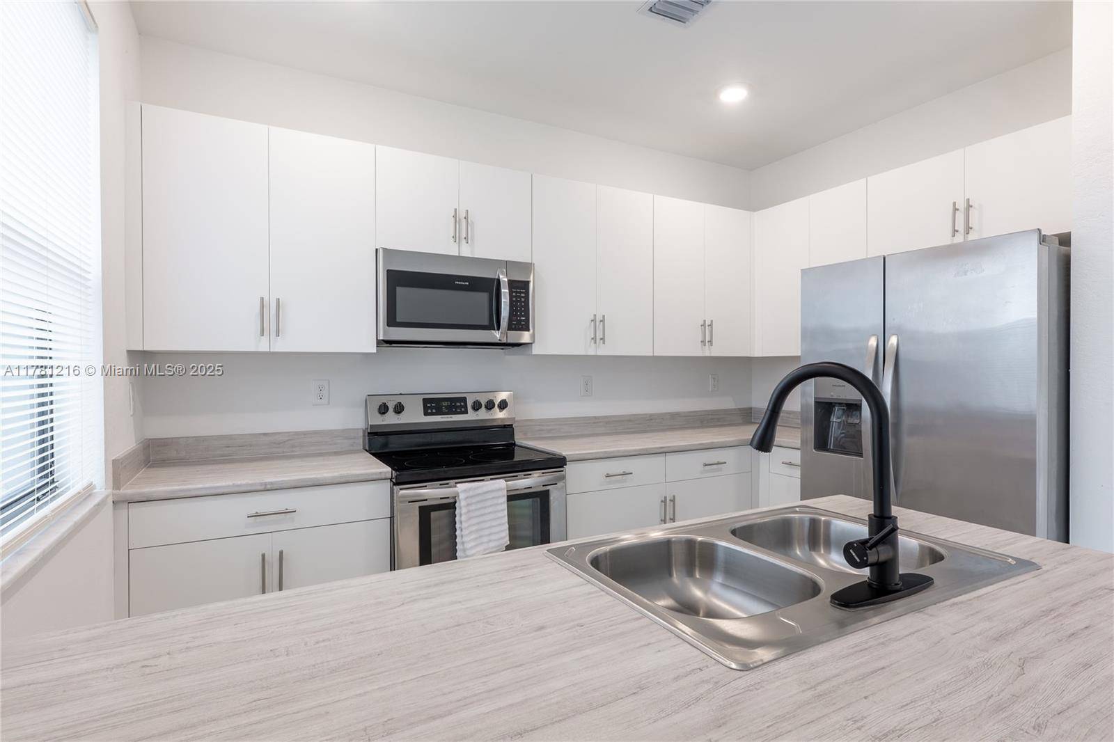 Homestead, FL 33033,13405 SW 287th St