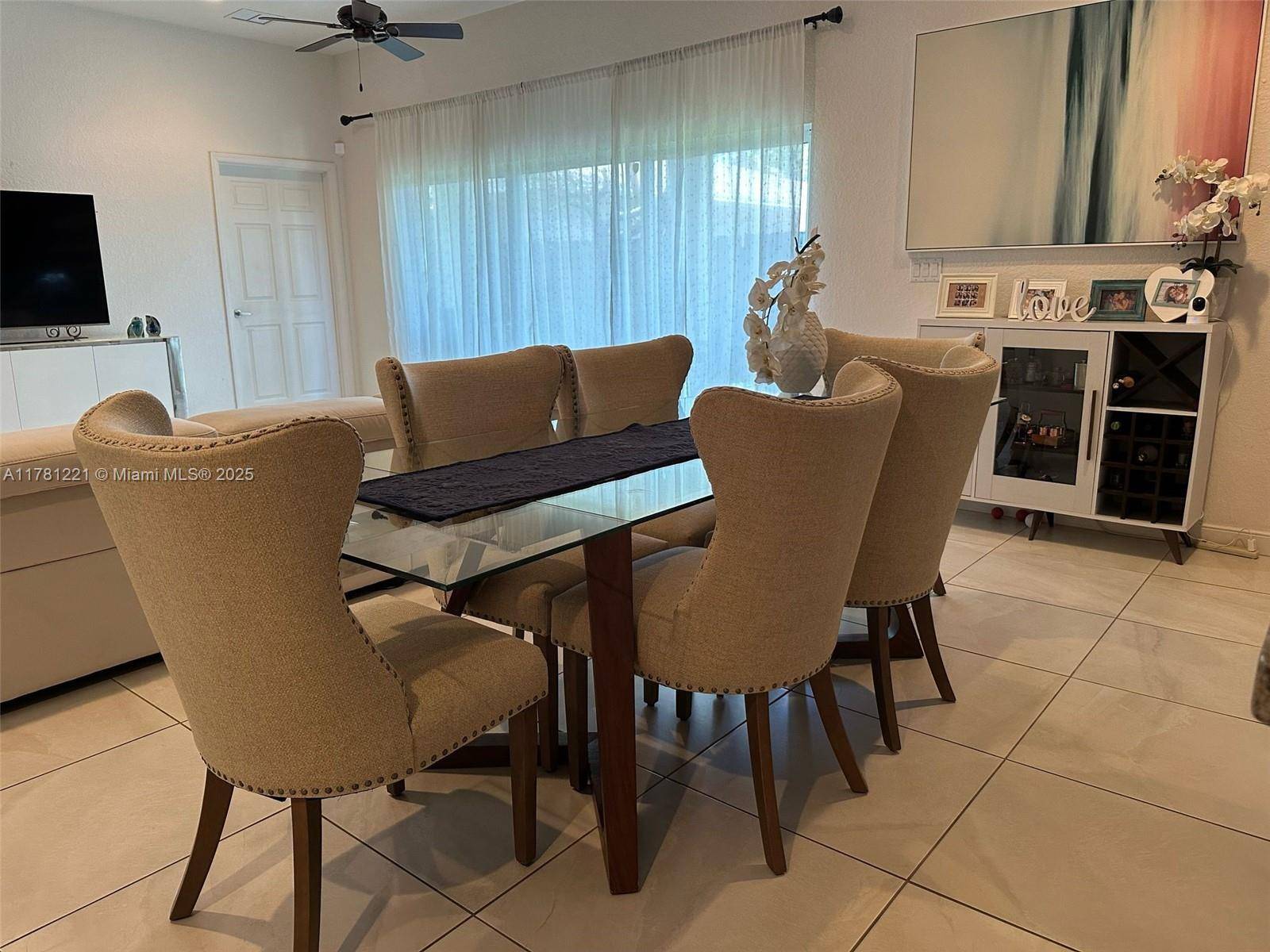 Dania Beach, FL 33004,210 SW 4th St #210