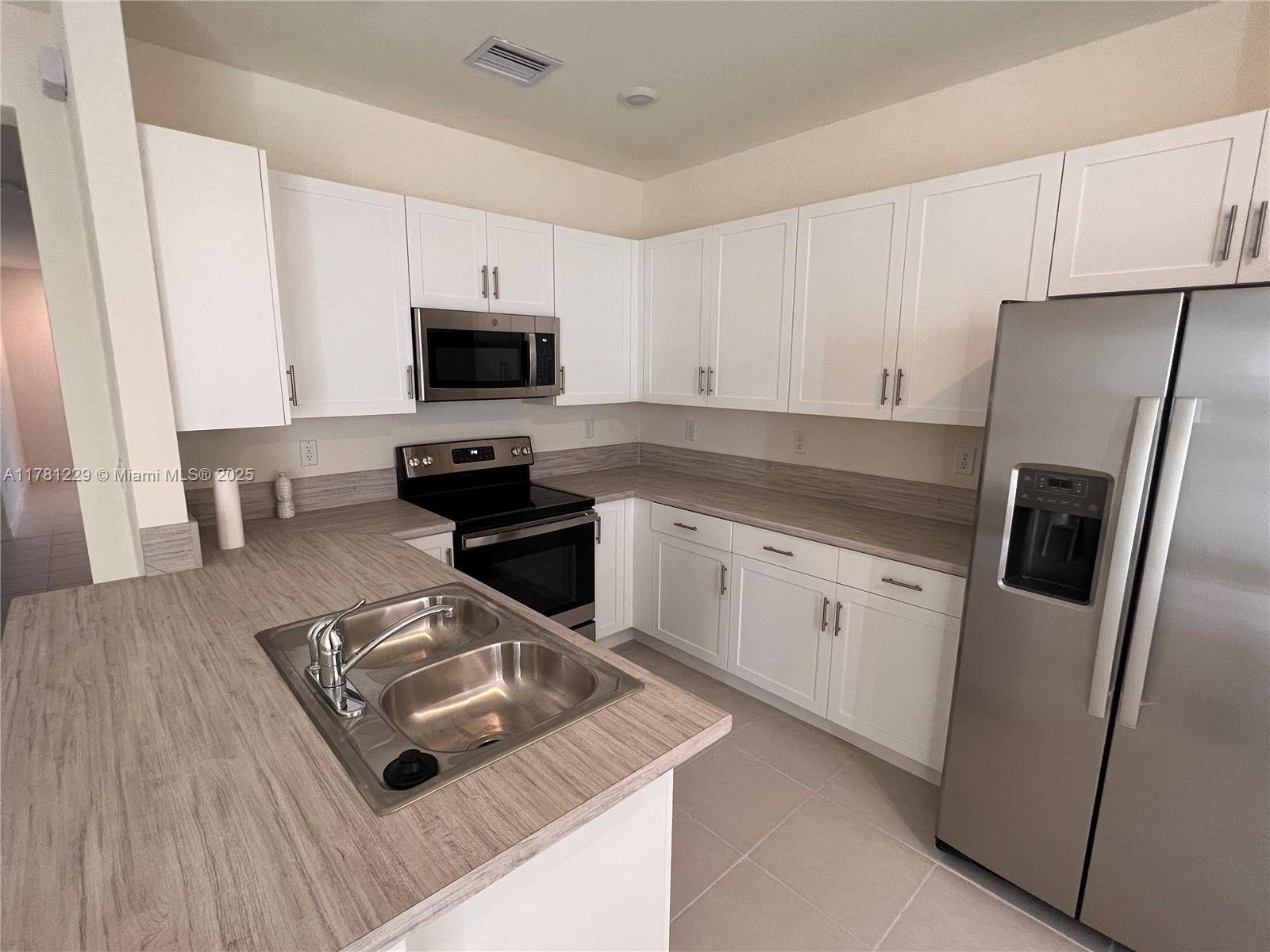 Hialeah, FL 33018,3342 W 112th St