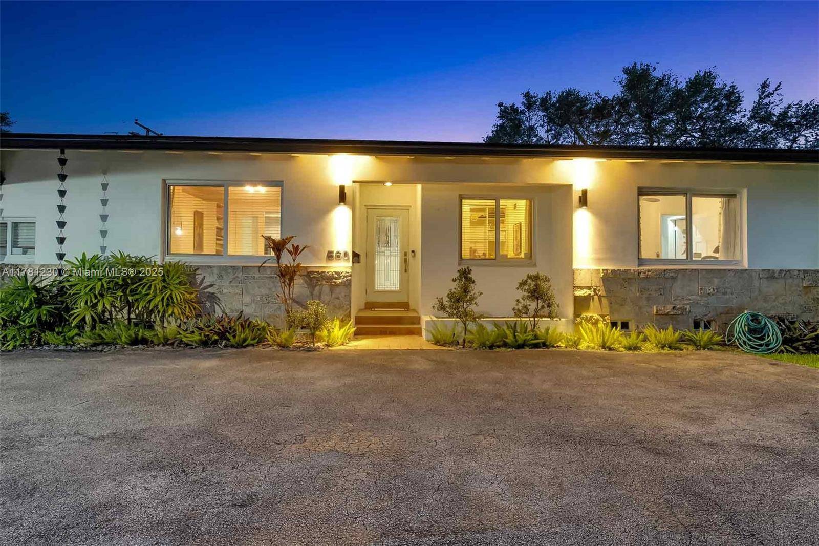 Miami Shores, FL 33138,560 NE 106th St