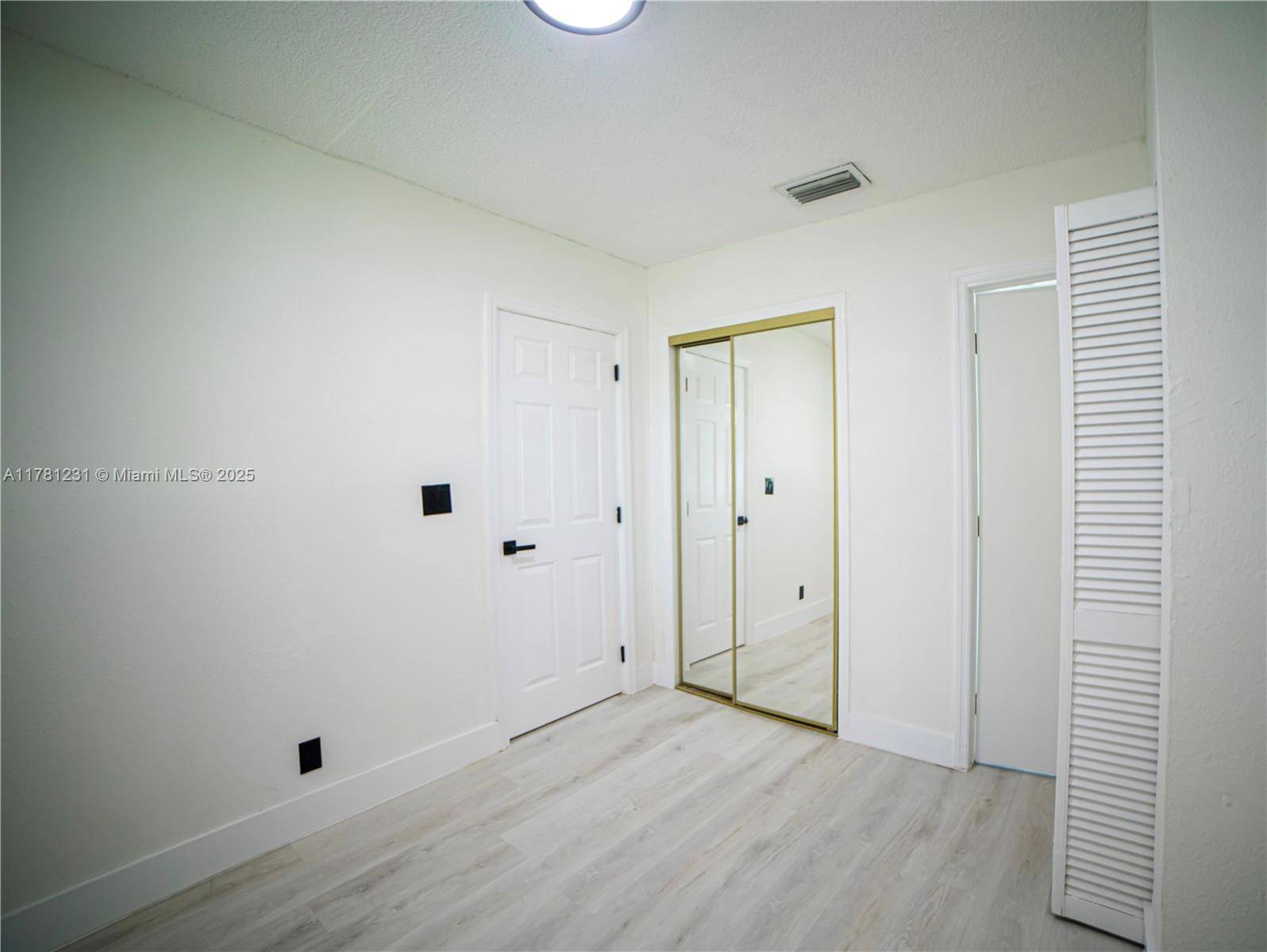 Hollywood, FL 33021,412 Columbus Pkwy