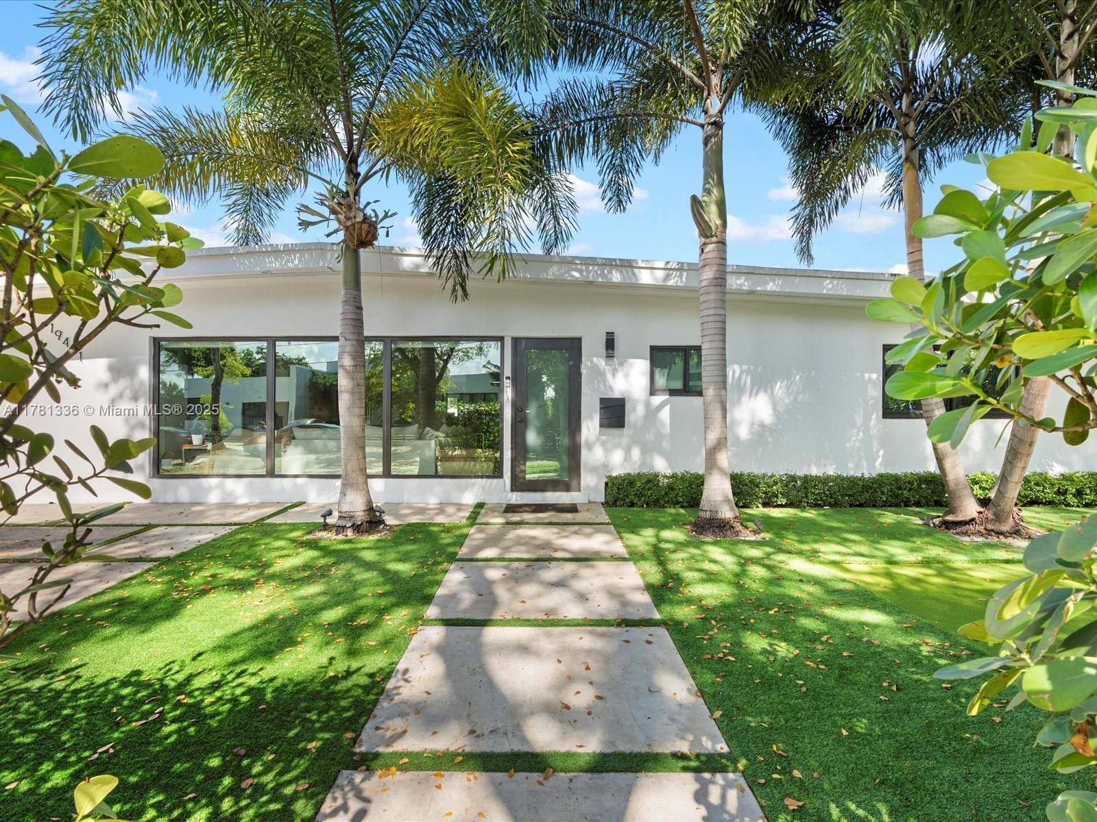 North Miami Beach, FL 33179,19461 NE 22nd Rd