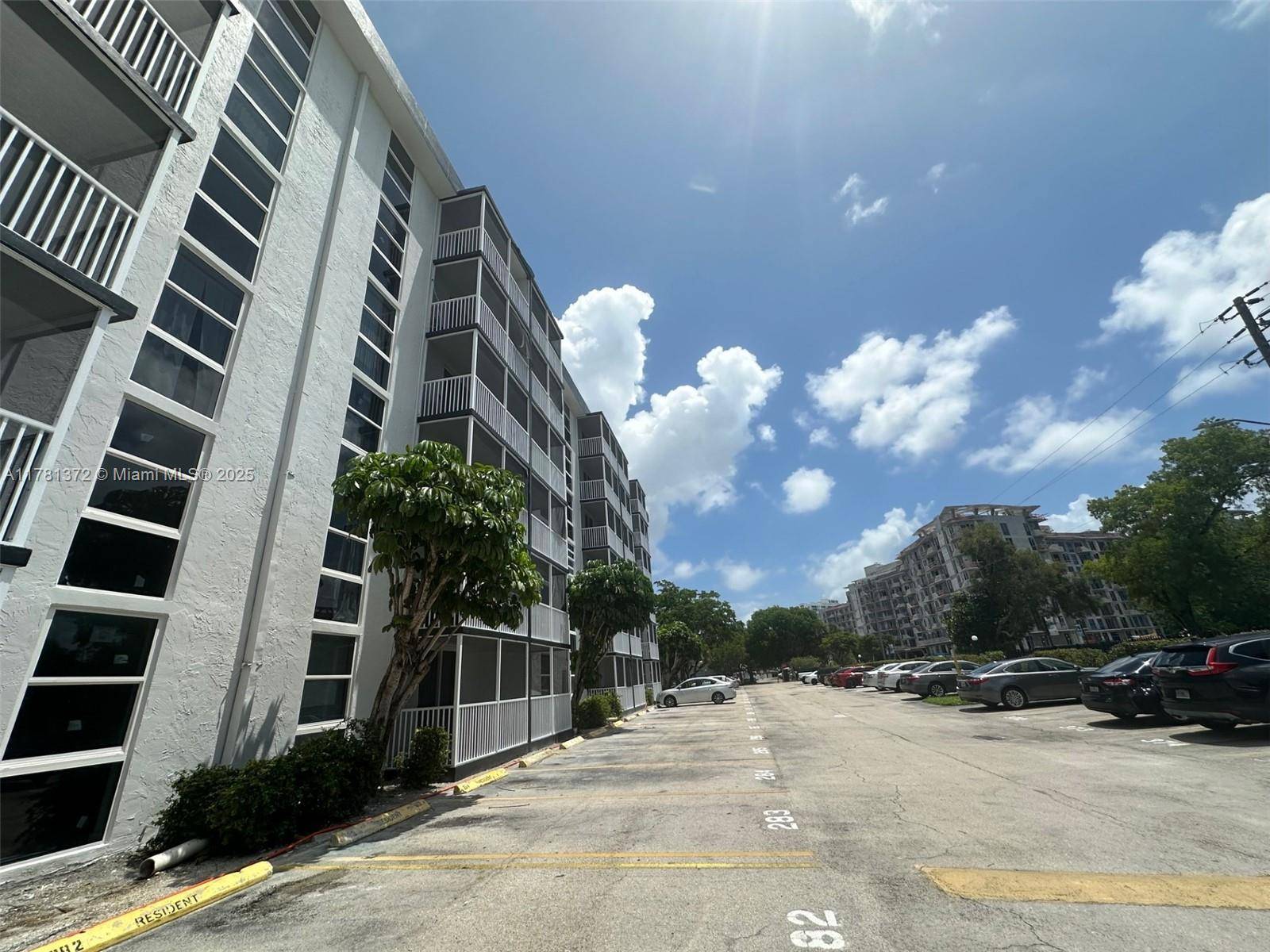 North Miami Beach, FL 33160,16851 NE 23rd Ave #B101