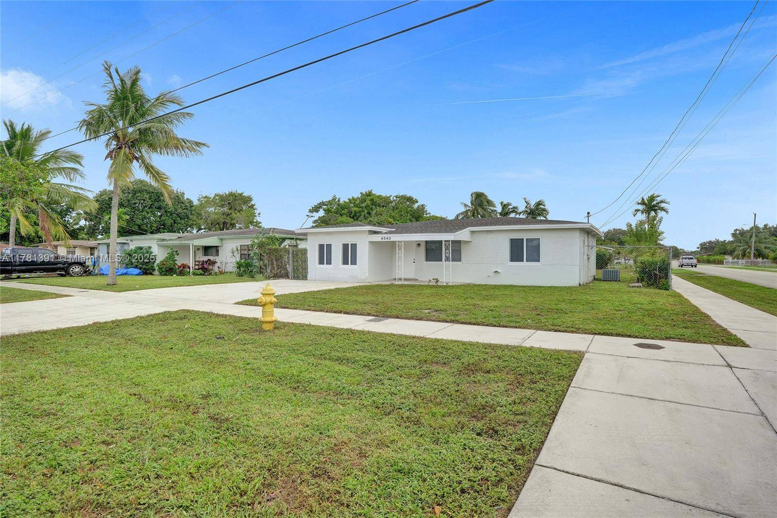 West Park, FL 33023,4540 SW 21st St