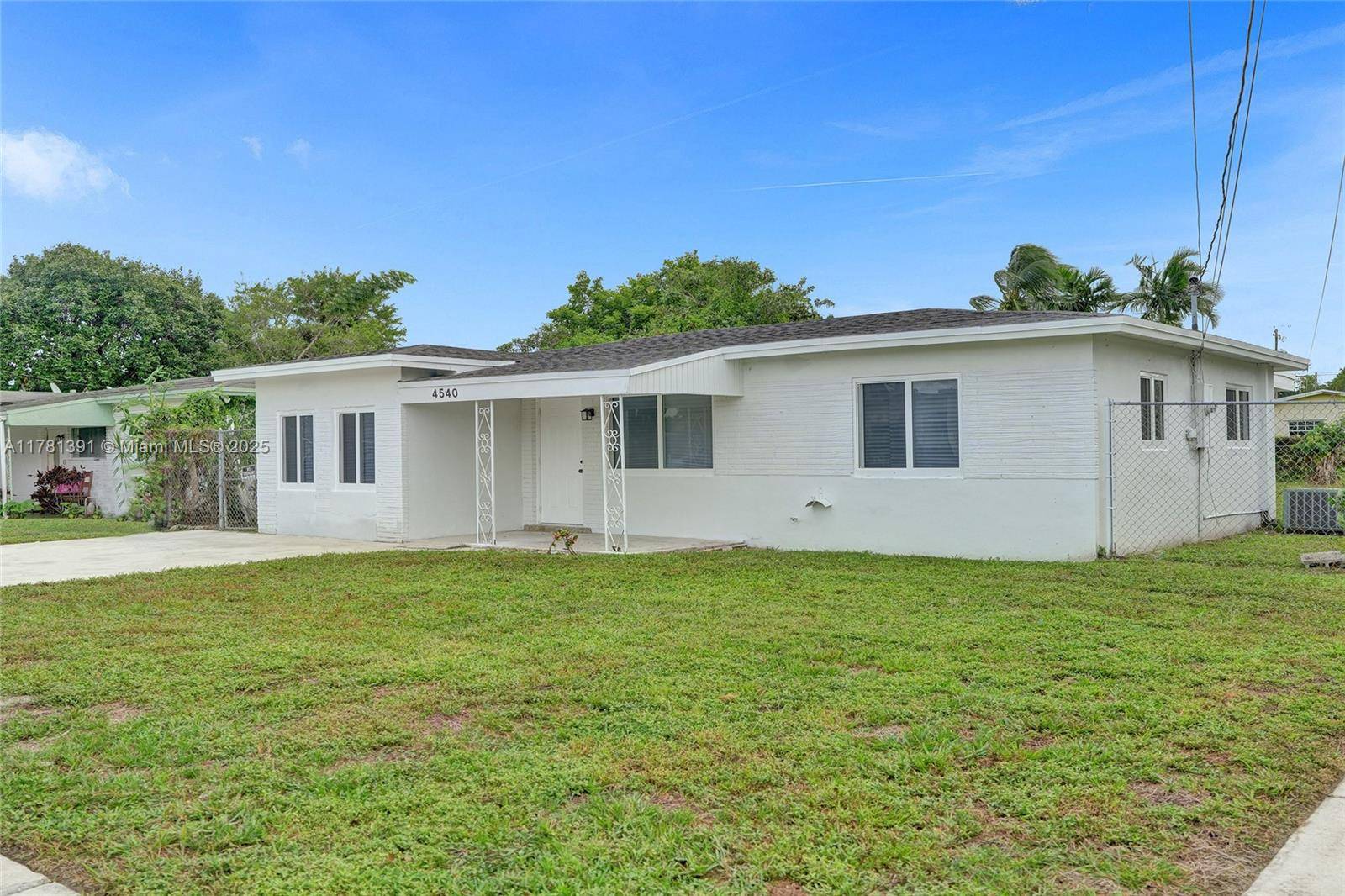 West Park, FL 33023,4540 SW 21st St
