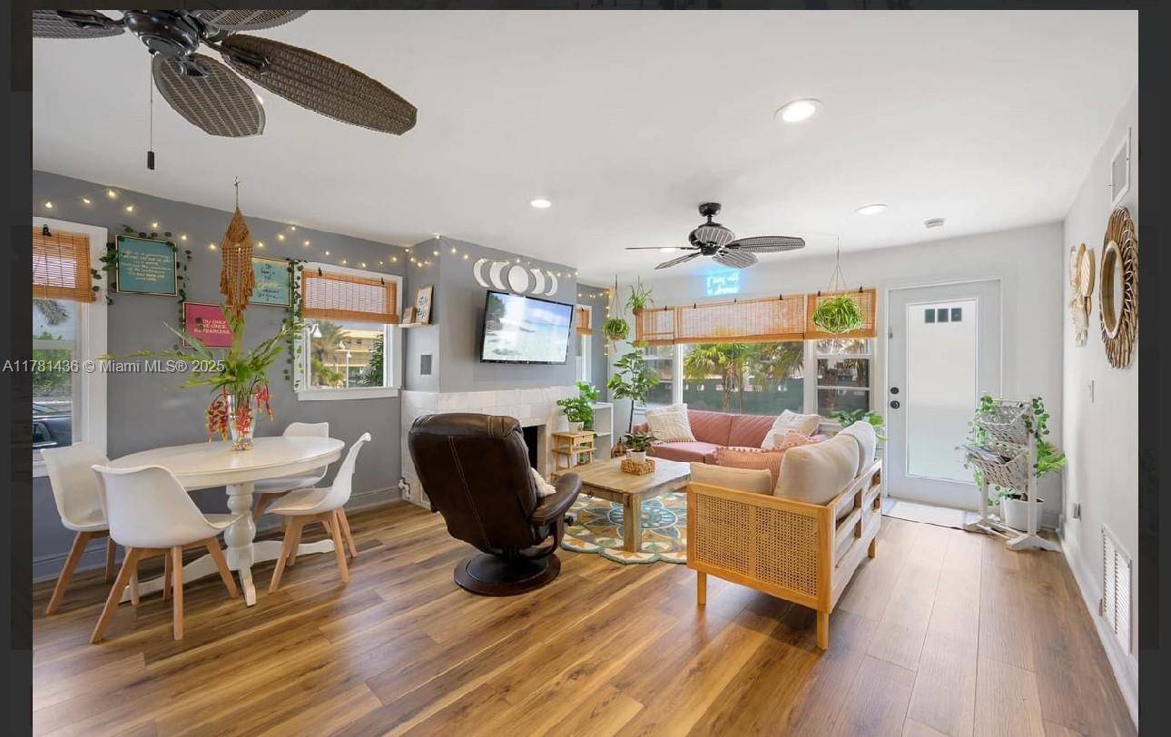 Hollywood, FL 33019,314 New Hampshire St #23