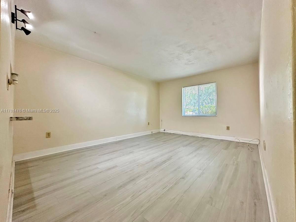 Pinecrest, FL 33143,8601 SW 68 CT #5