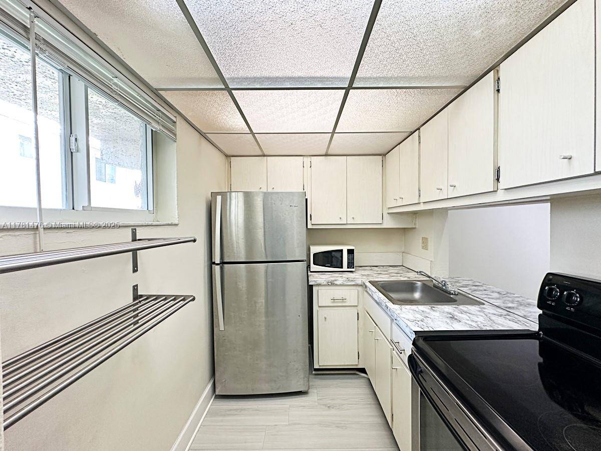 Pinecrest, FL 33143,8601 SW 68 CT #5