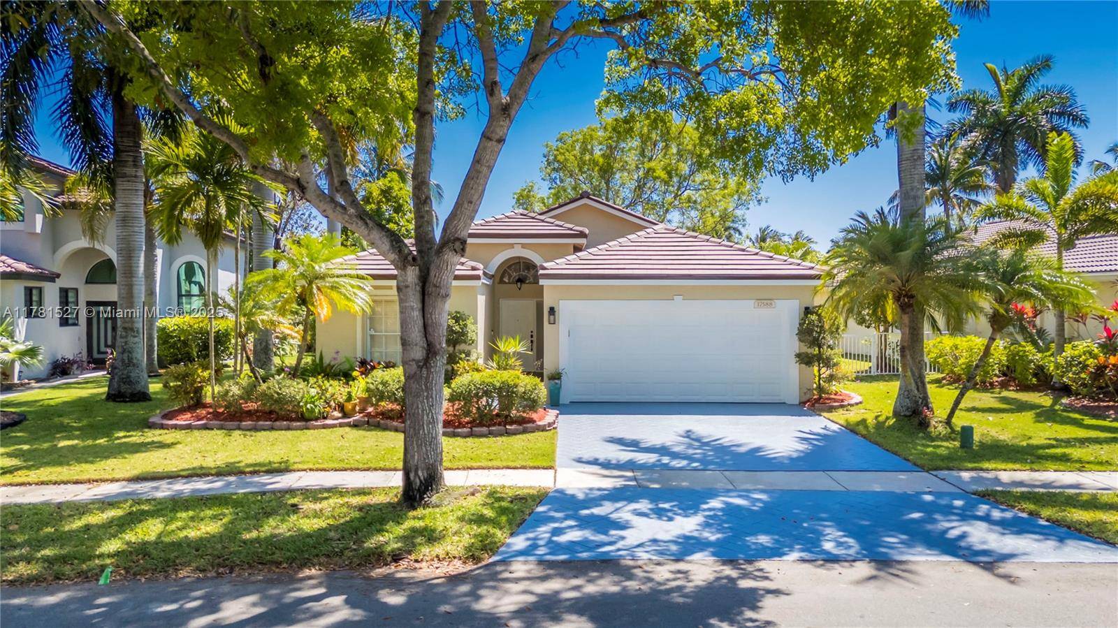 Pembroke Pines, FL 33029,17588 SW 11th St