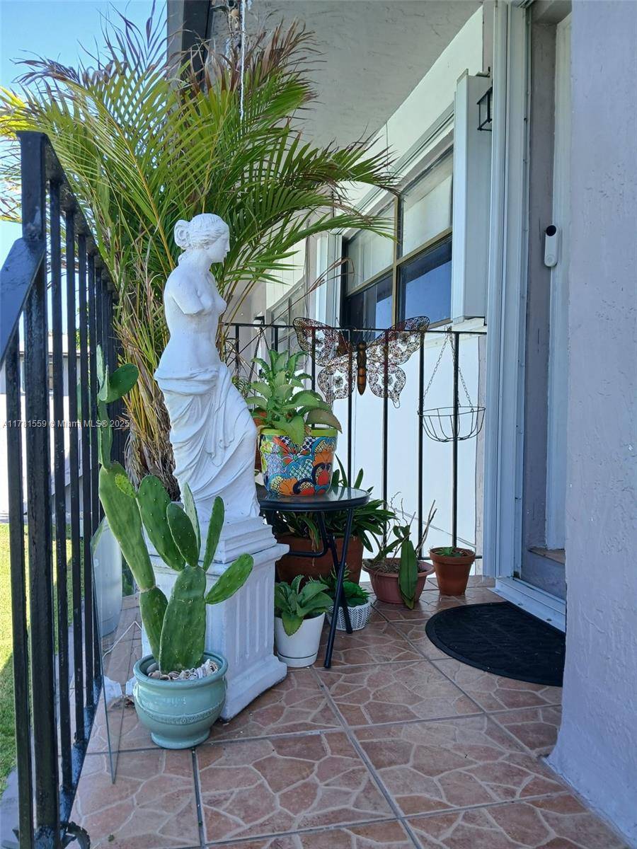 Miami, FL 33175,13231 SW 17th Ln #5-21