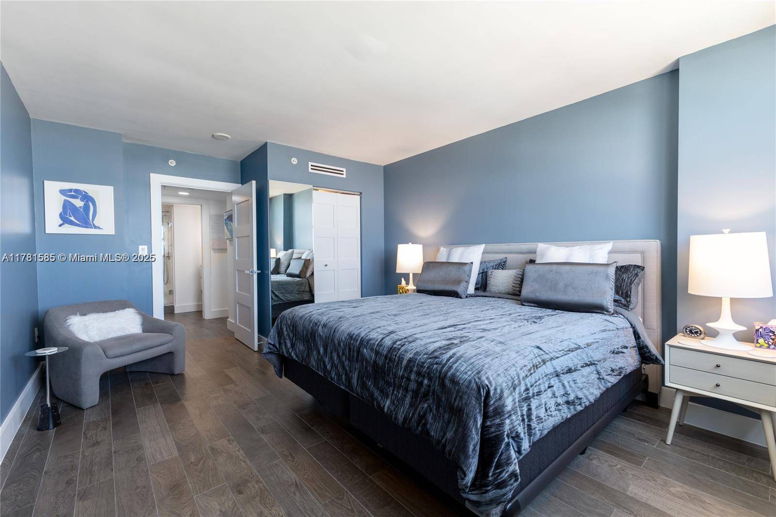 Miami Beach, FL 33139,90 Alton #1703