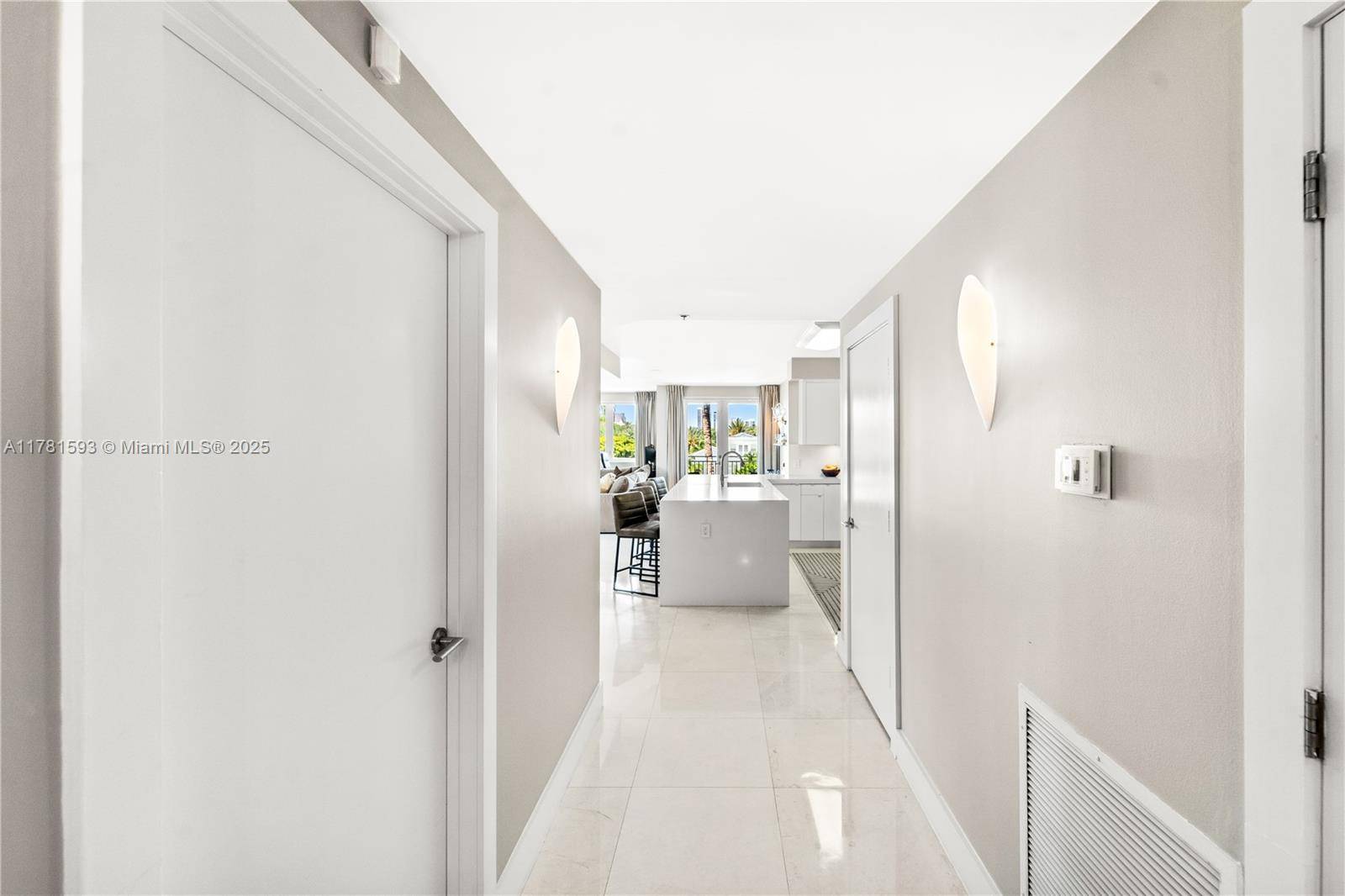 Fort Lauderdale, FL 33301,217 Hendricks Isle #401