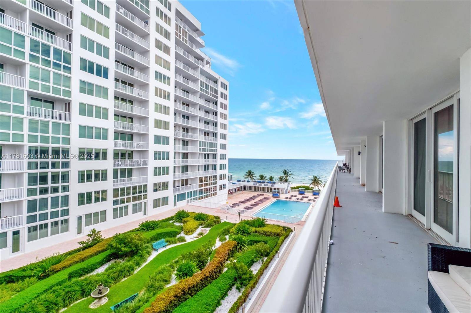 Miami Beach, FL 33140,5401 Collins Ave #340