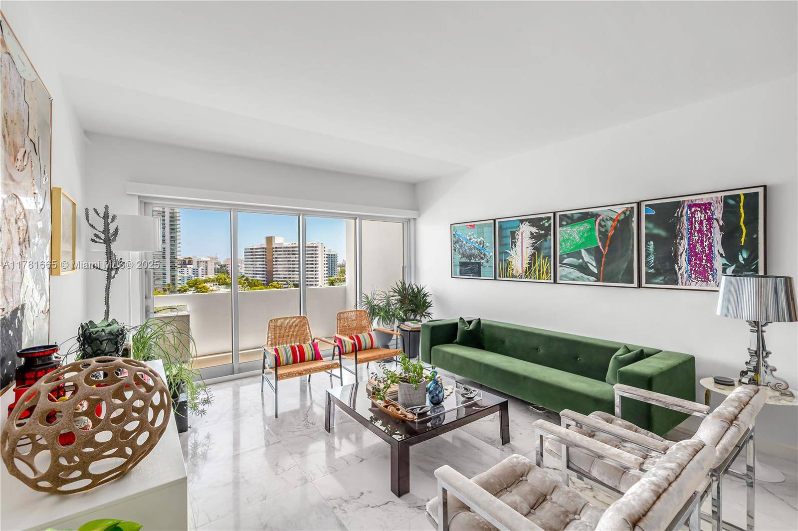 Miami Beach, FL 33139,3 Island Ave #11B