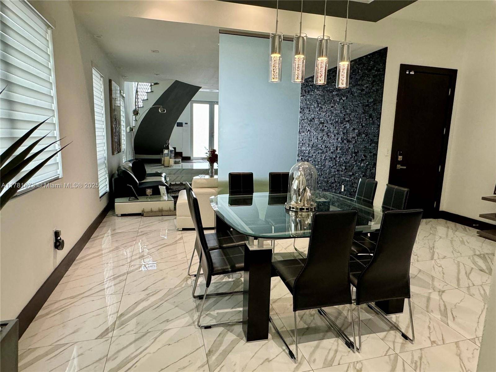 Doral, FL 33122,8272 NW 33rd Ter