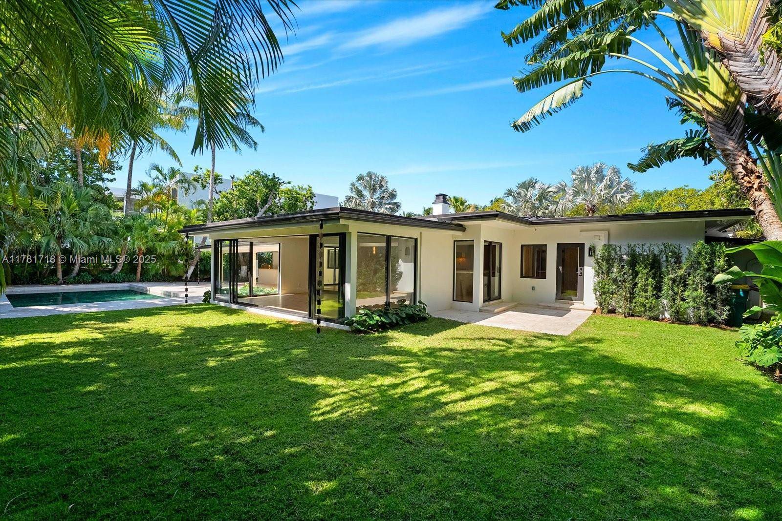Key Biscayne, FL 33149,325 Gulf Rd