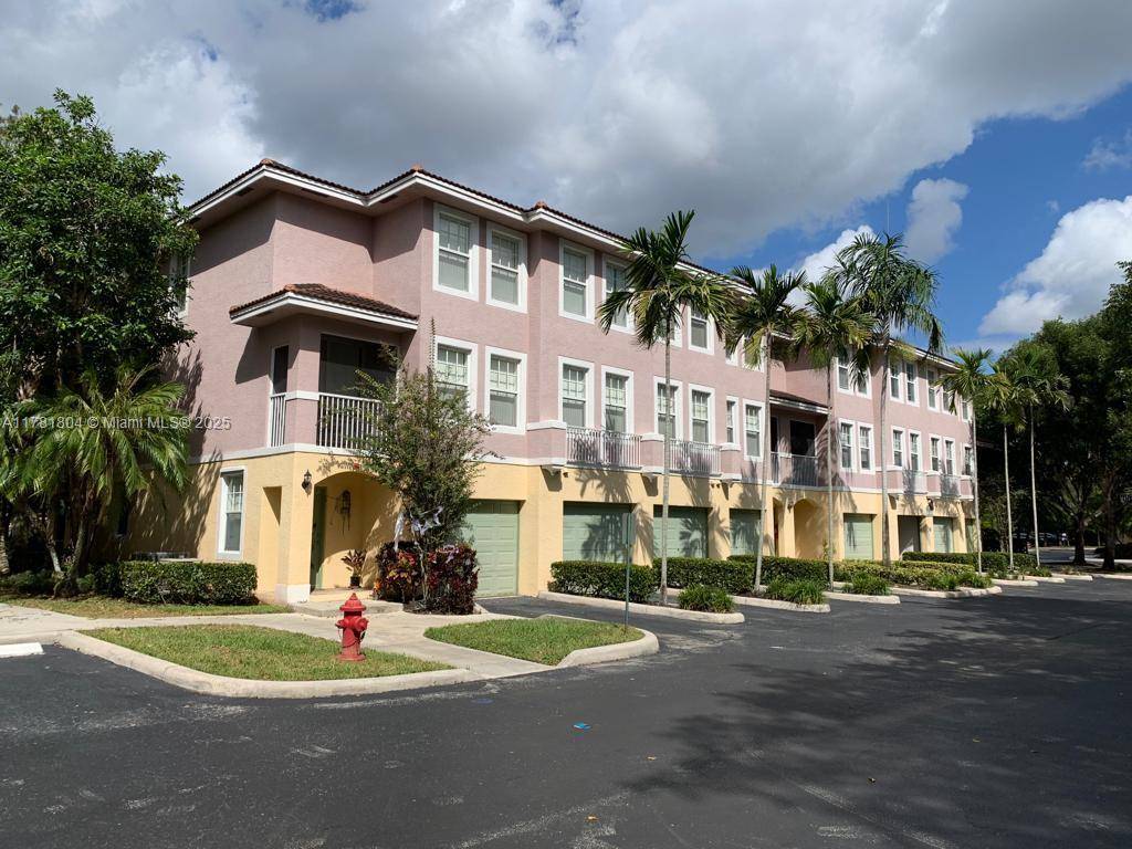 Coral Springs, FL 33067,6588 W Sample Rd #6588