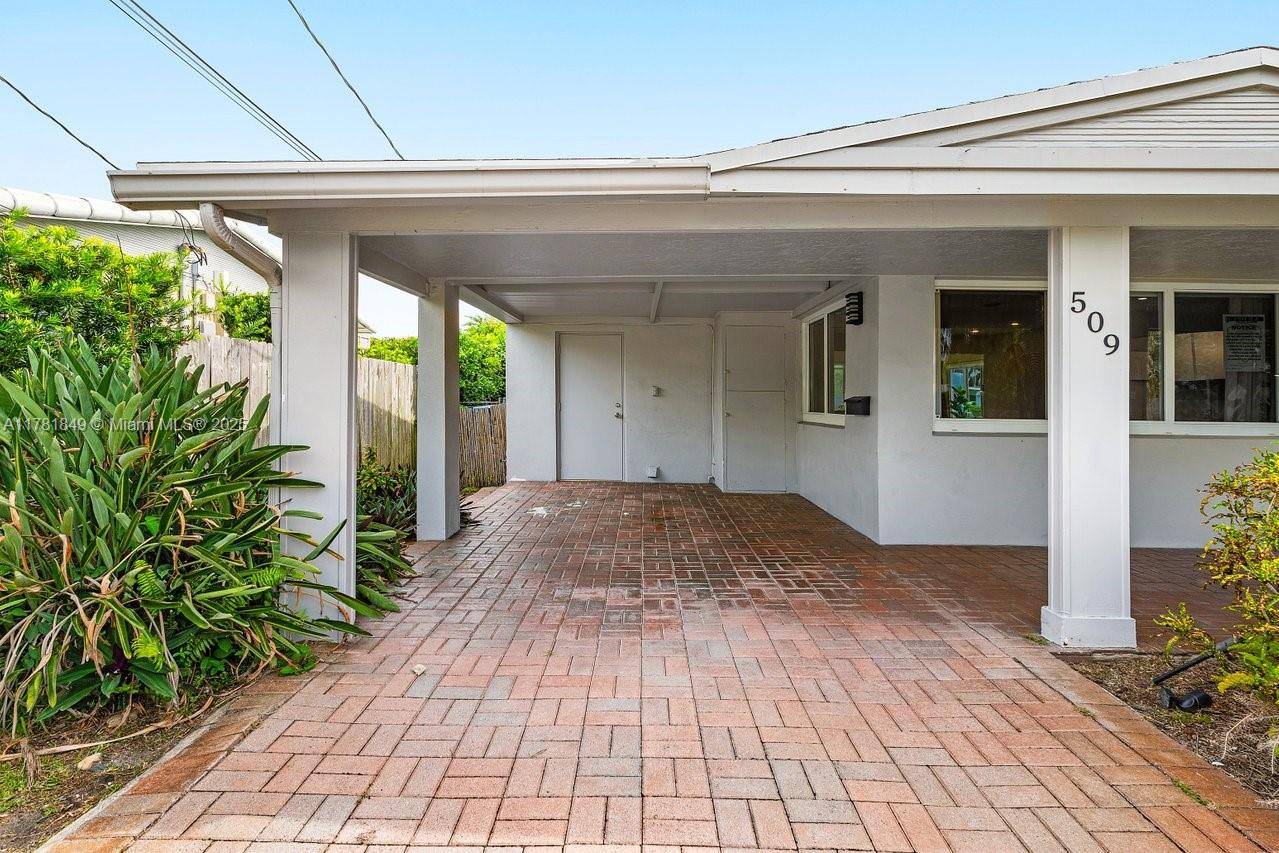Wilton Manors, FL 33334,509 NE 29th St