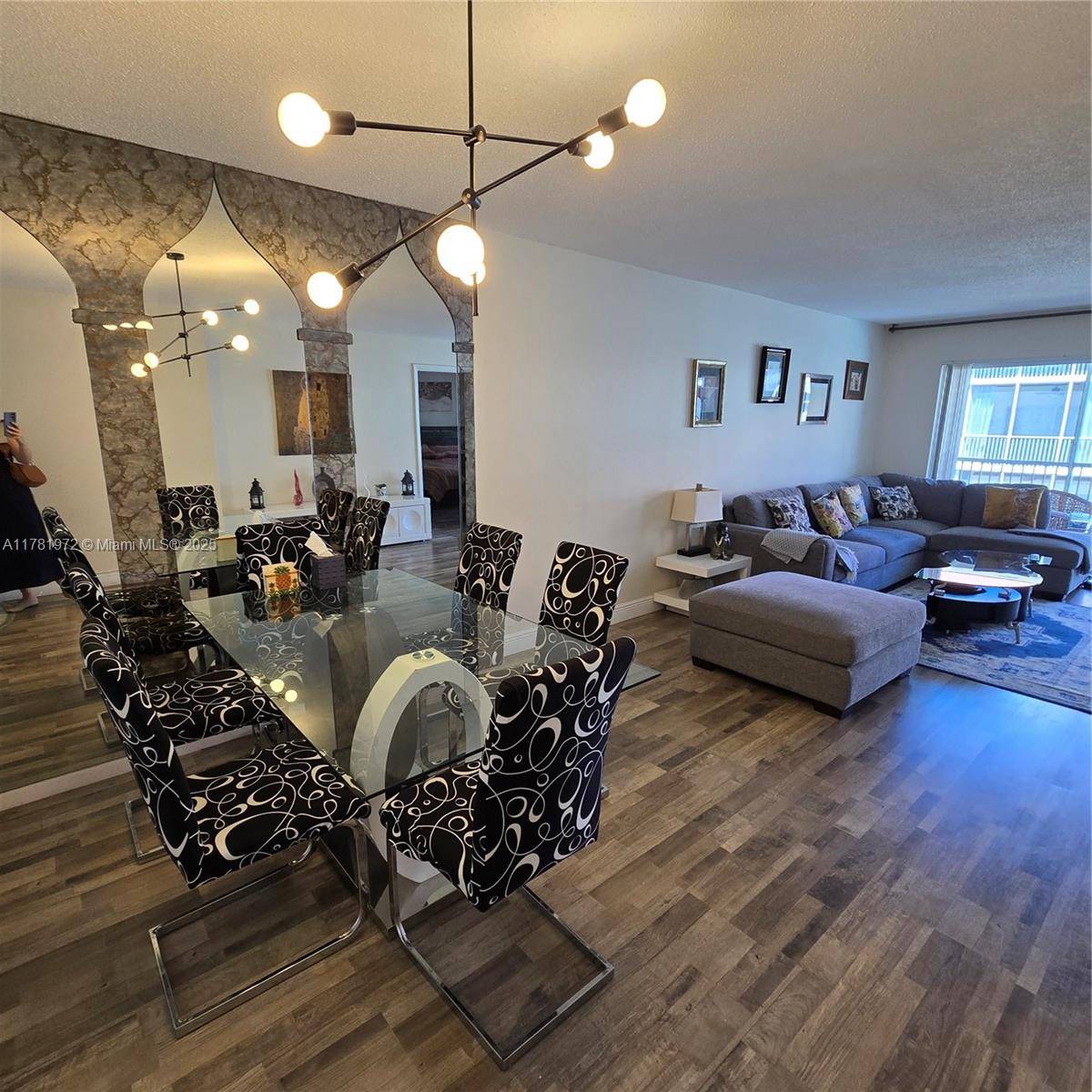 Hallandale Beach, FL 33009,2097 S Ocean Dr #304