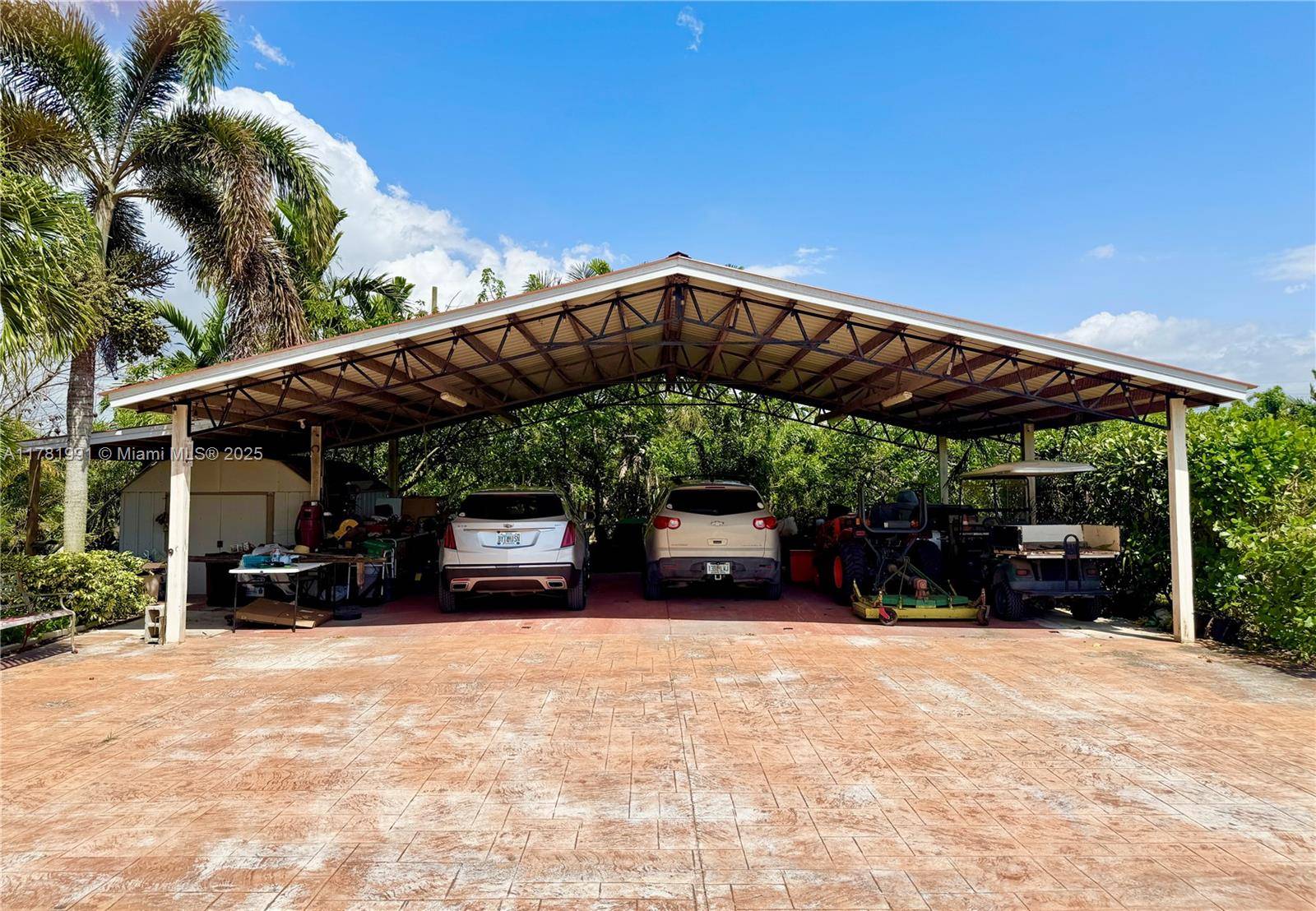 Miami, FL 33187,20401 SW 184th St