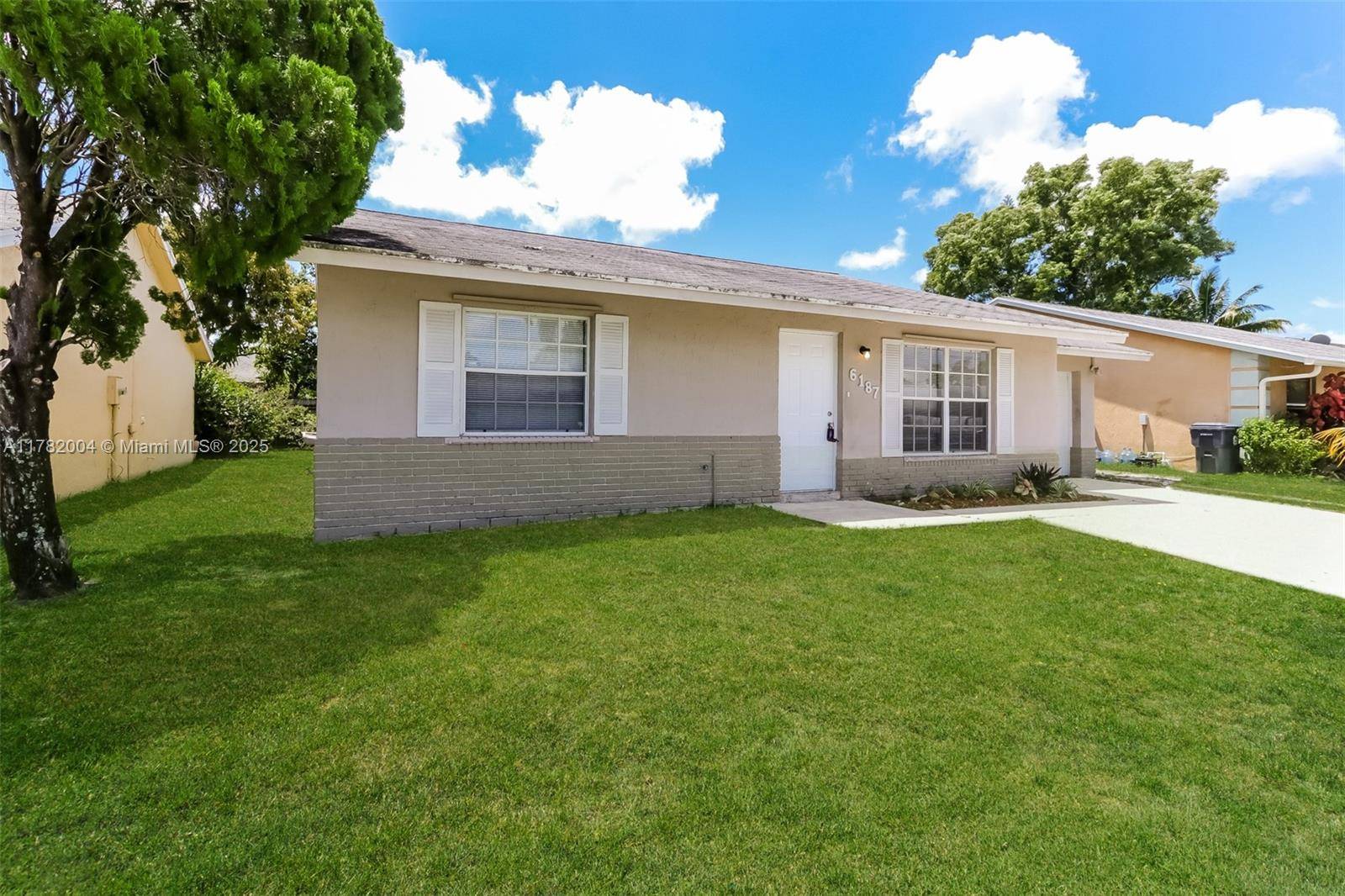 Lake Worth, FL 33463,6187 W Wauconda Way W