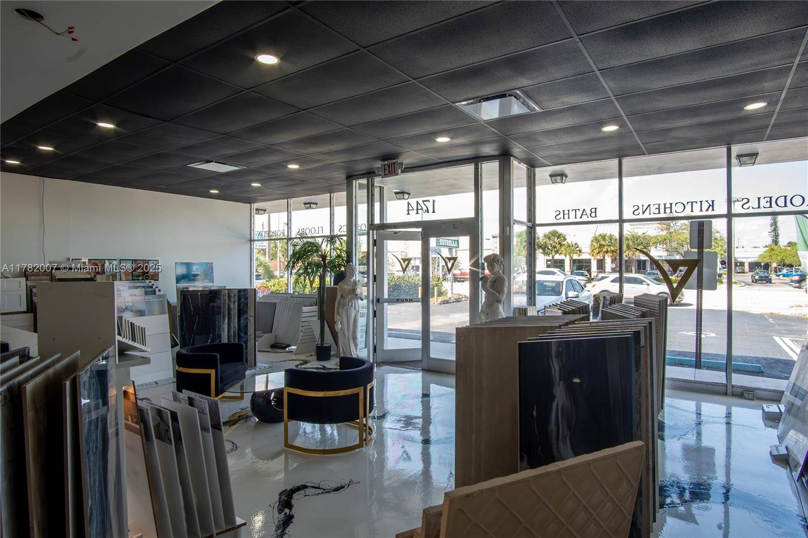 Fort Lauderdale, FL 33334,1744 E Commercial Blvd