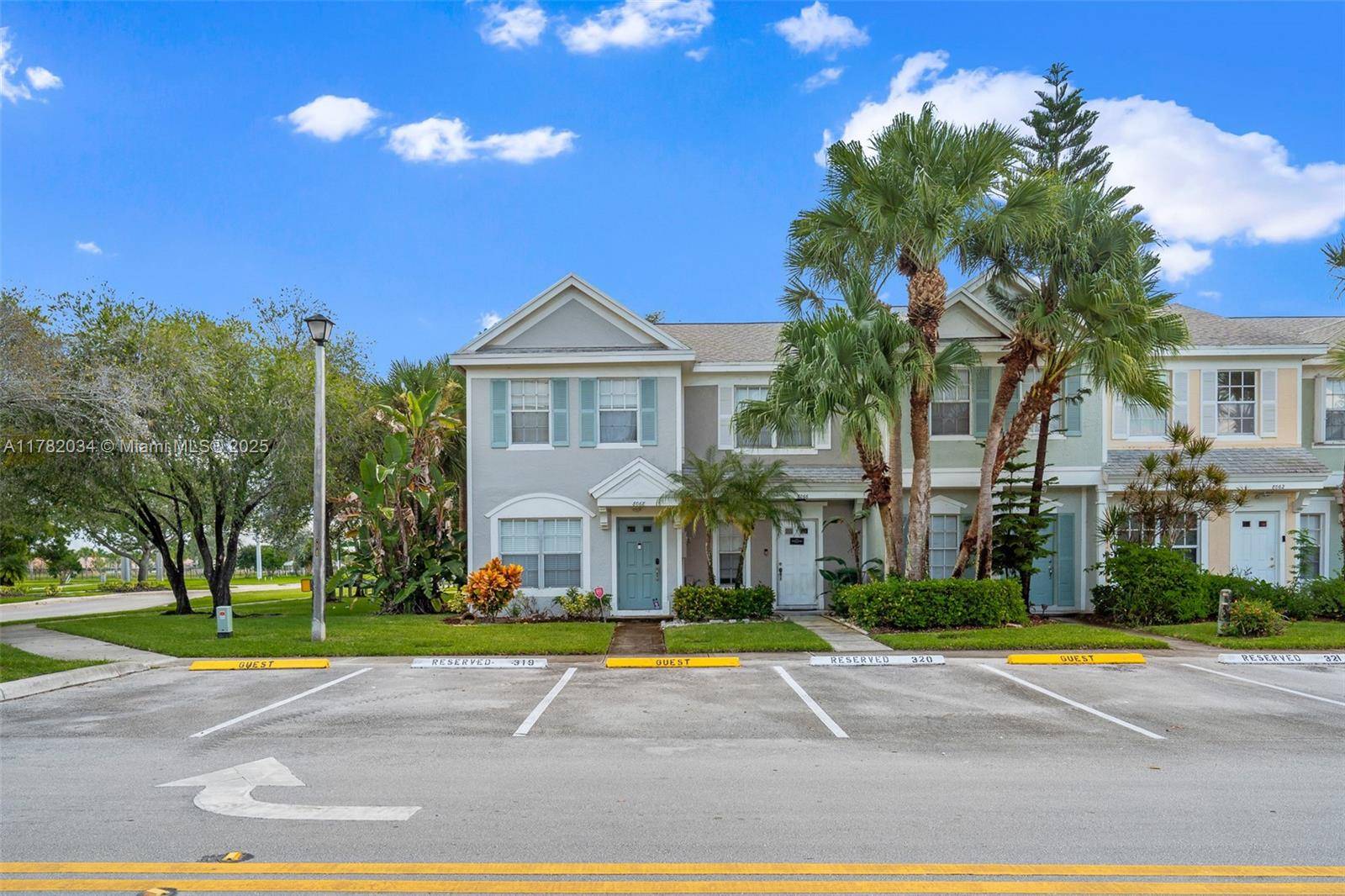 Tamarac, FL 33321,8066 Sanibel Dr #8066