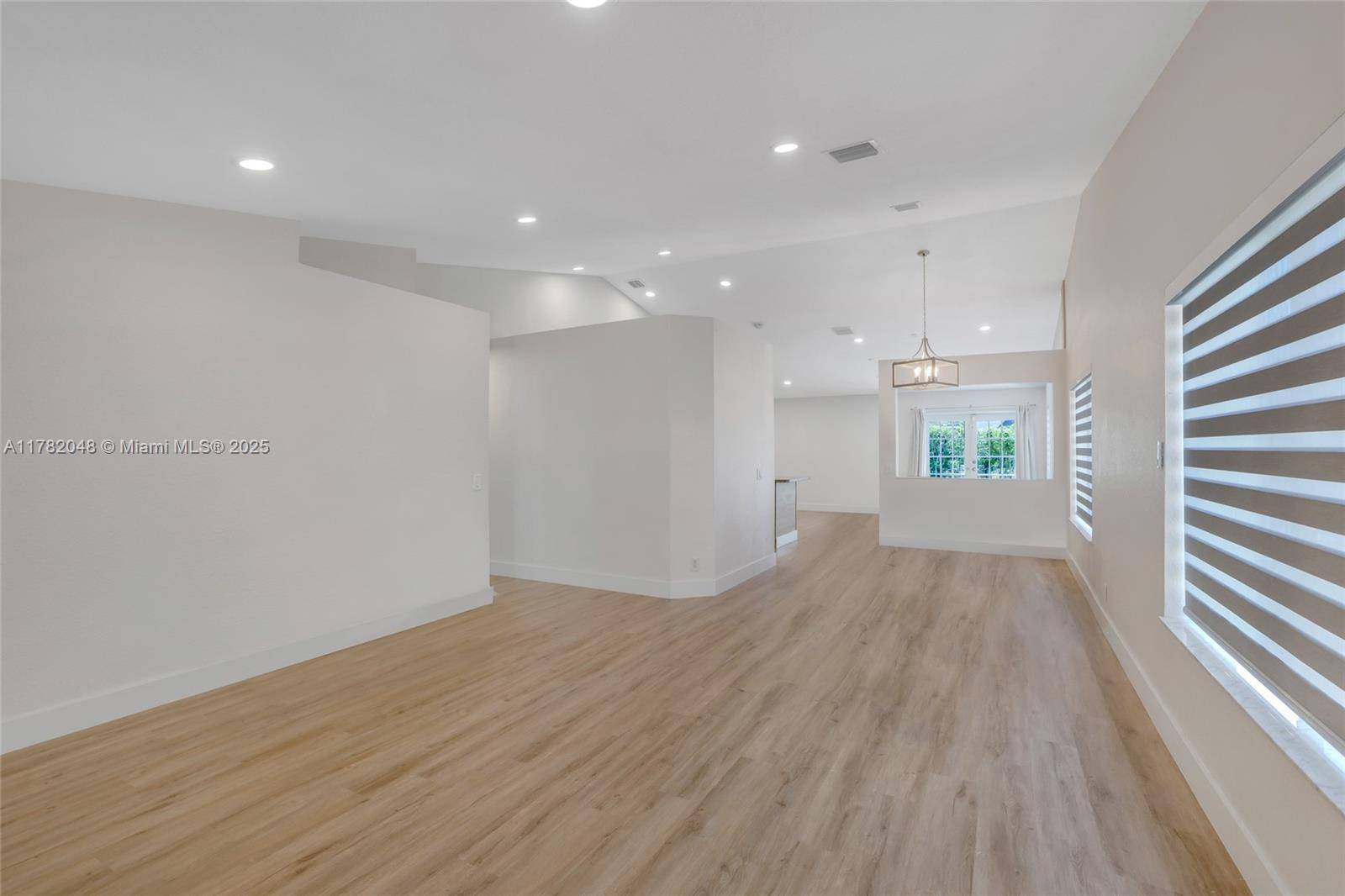 Weston, FL 33327,929 Phoenix Way