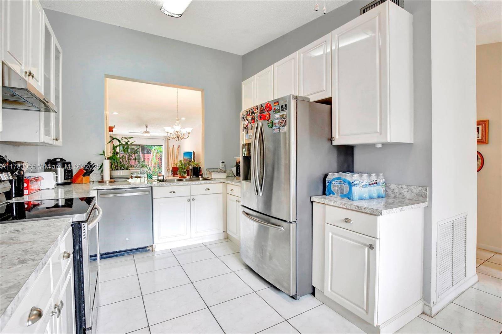 Plantation, FL 33324,861 NW 79th Ter