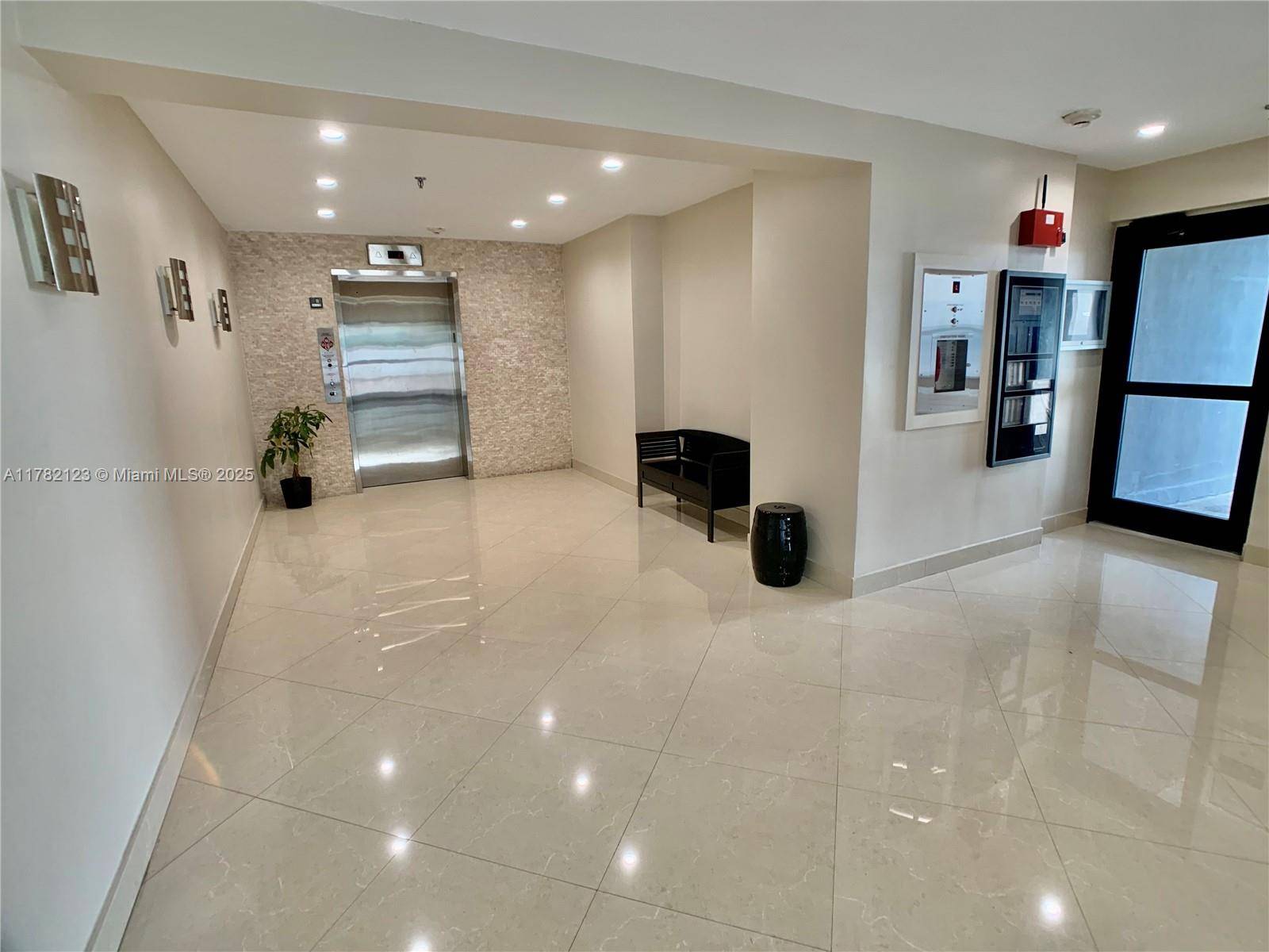 Miami, FL 33137,555 NE 30th St #1004