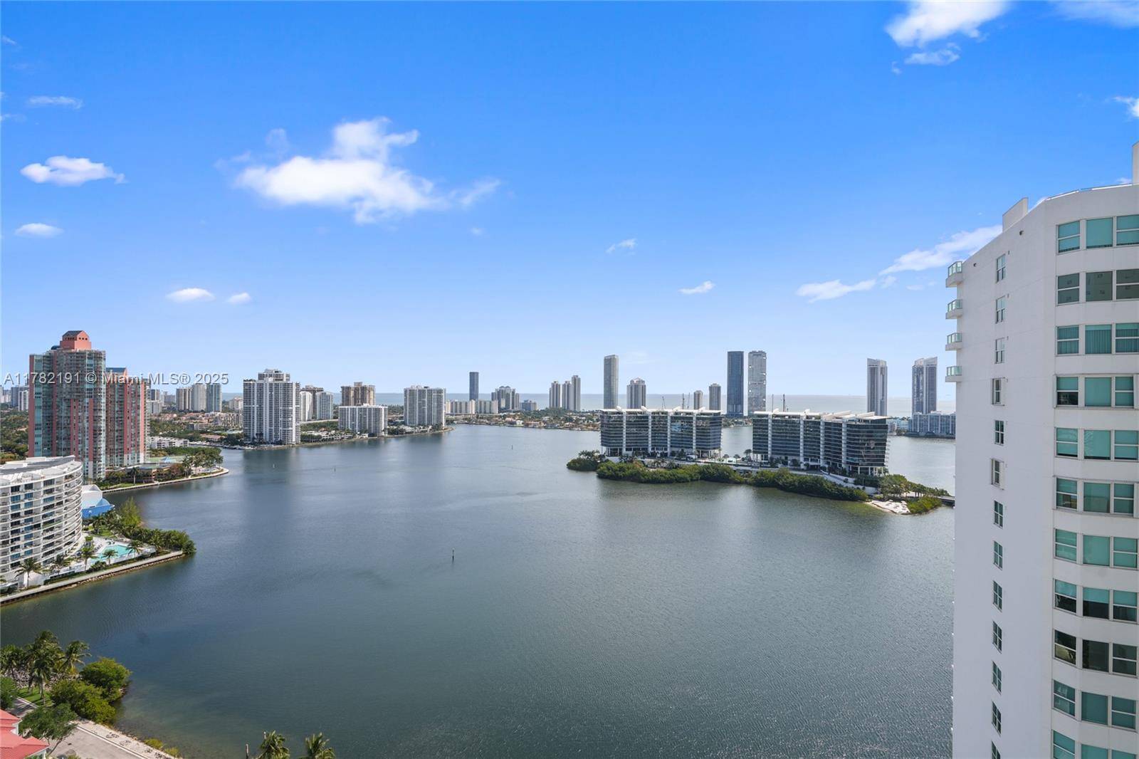 Aventura, FL 33160,3301 NE 183rd St #2807