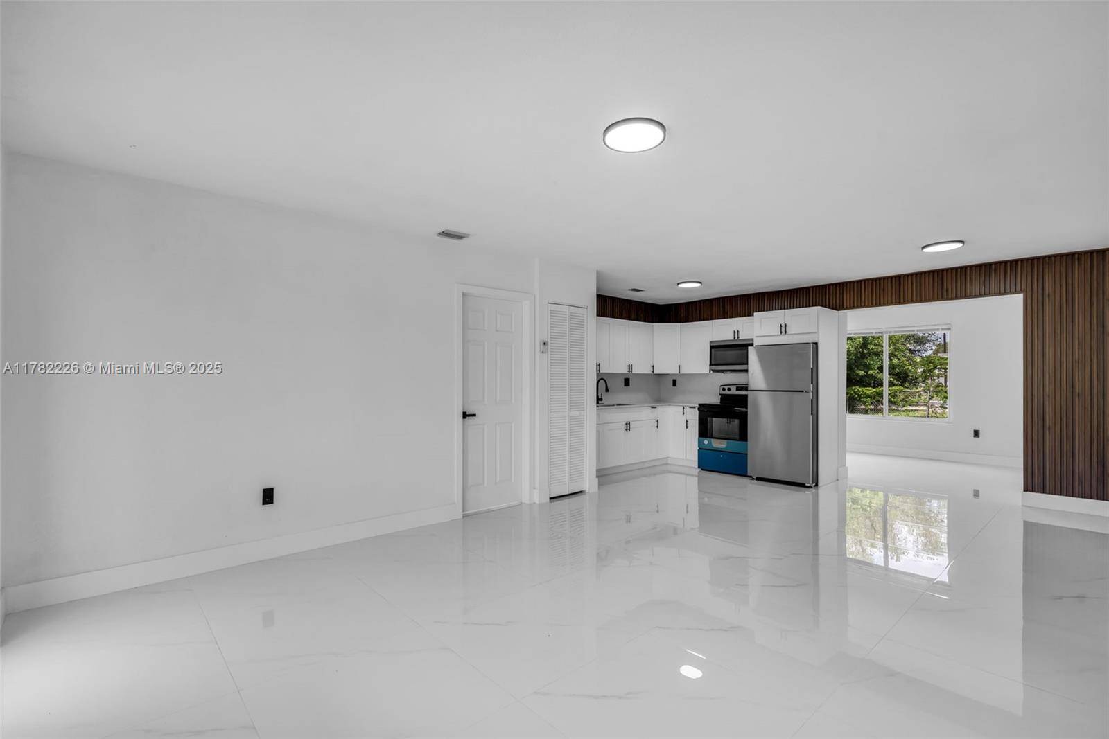 Miami Gardens, FL 33169,741 NW 175th Dr