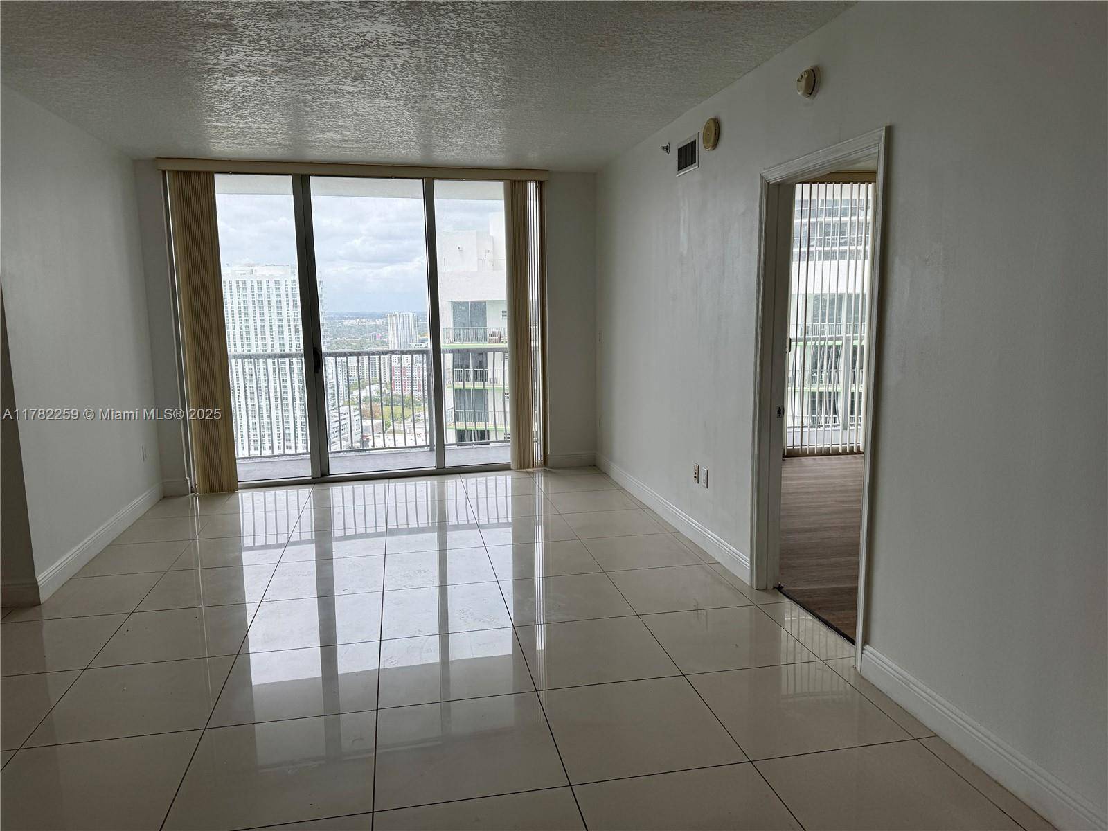 Miami, FL 33132,1750 N Bayshore Dr #3711
