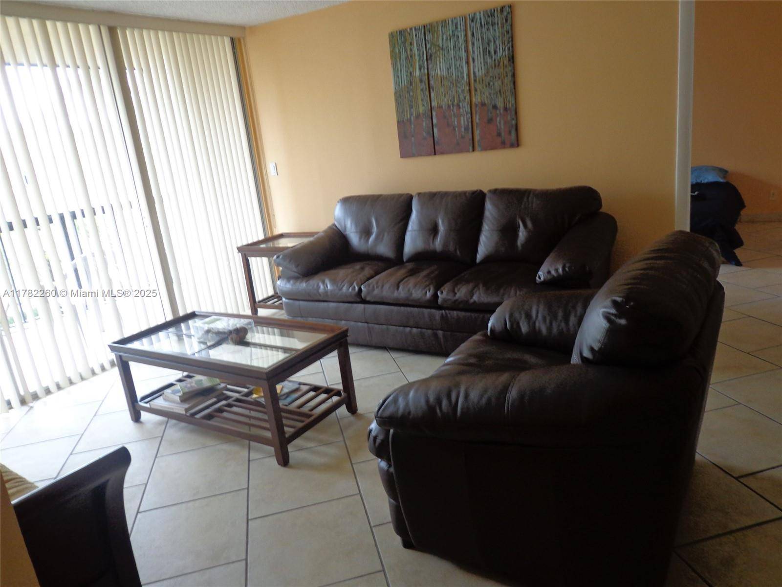 Miami, FL 33176,10425 SW 112th Ave #319-1