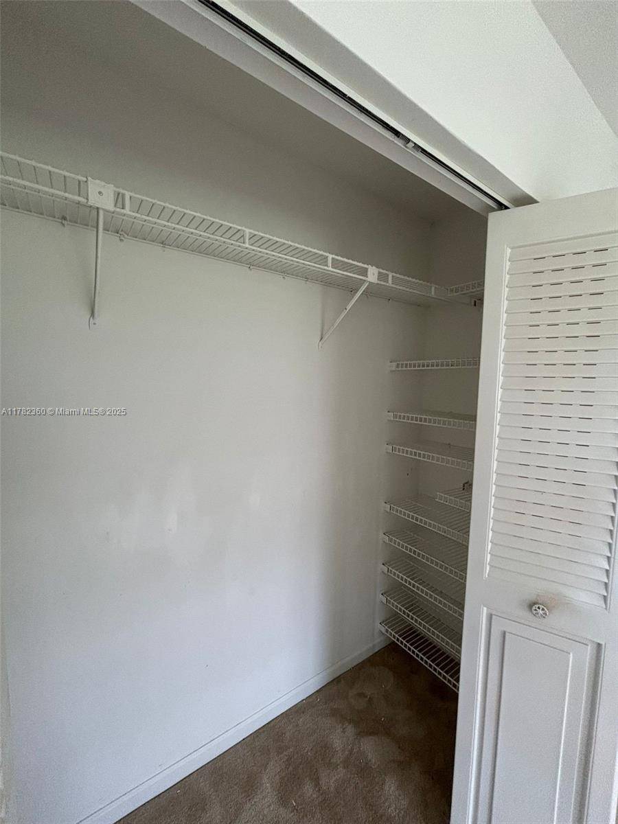 Boca Raton, FL 33434,564 N Mansfield  N #564