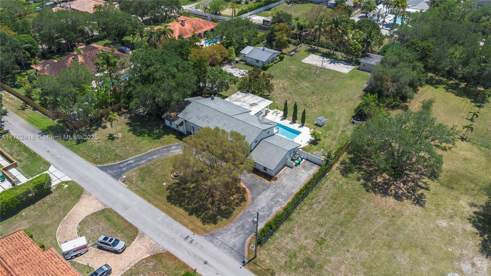 Miami, FL 33156,8350 SW 98 th St