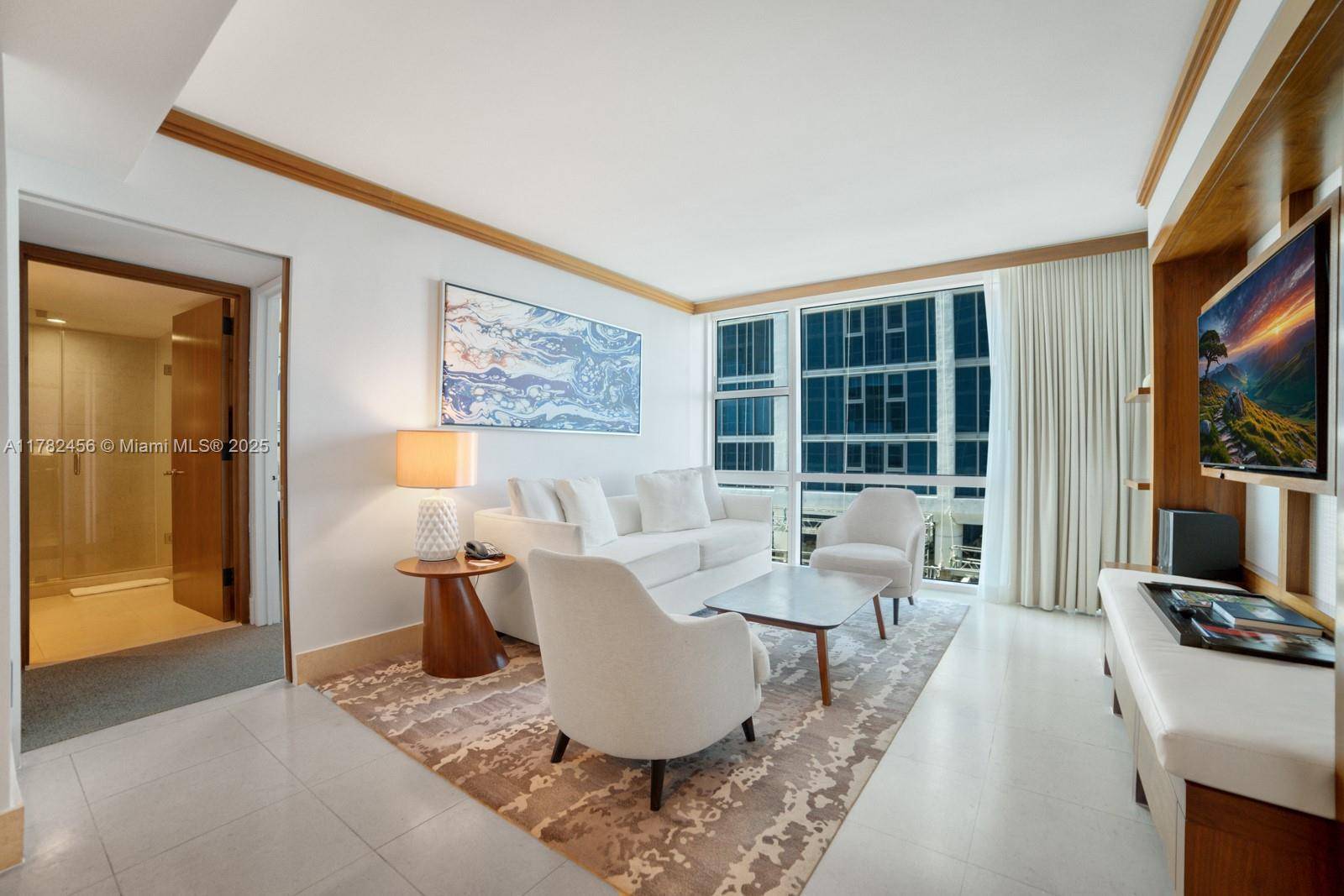 Miami Beach, FL 33141,6801 Collins Ave #709