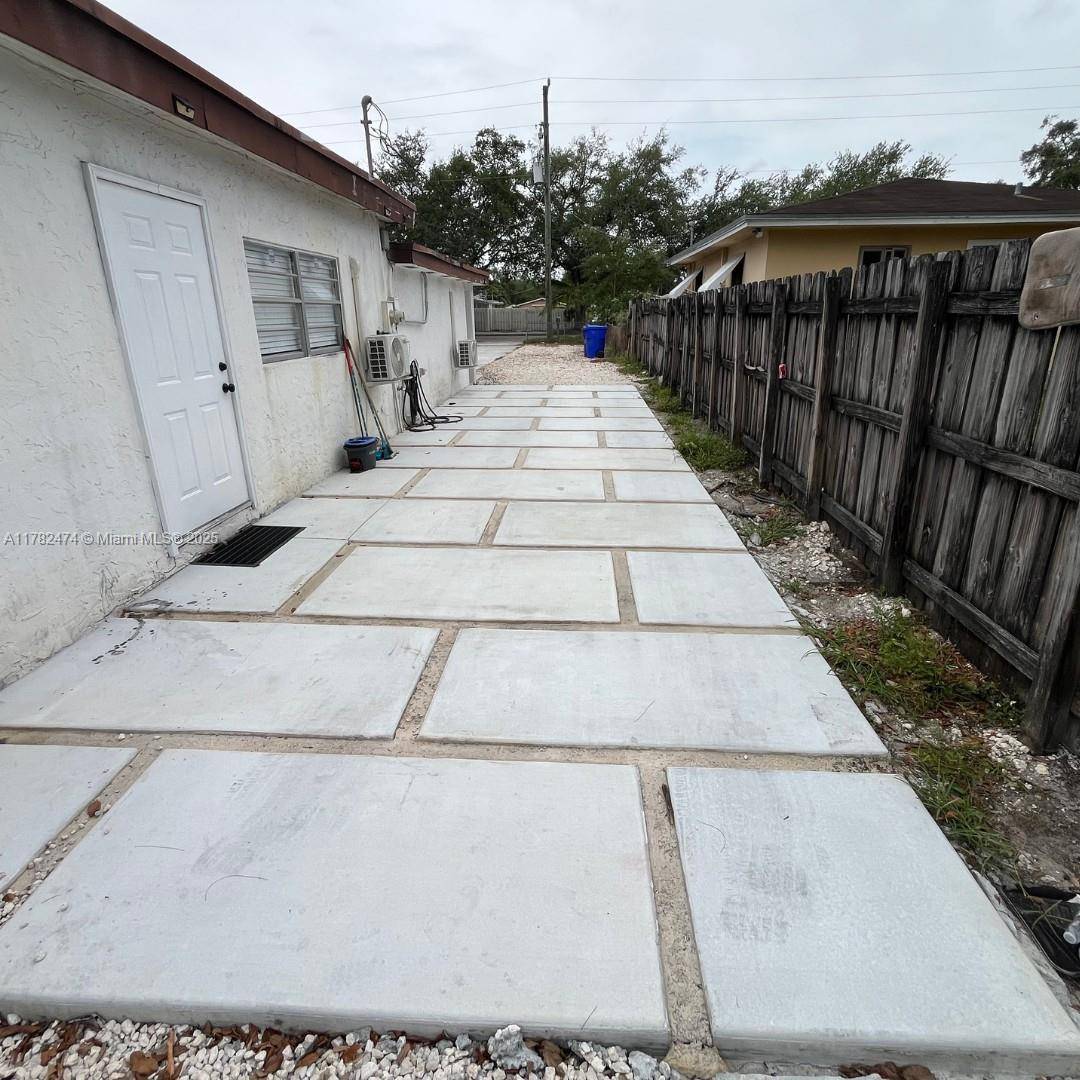 Hollywood, FL 33021,5803 Buchanan St