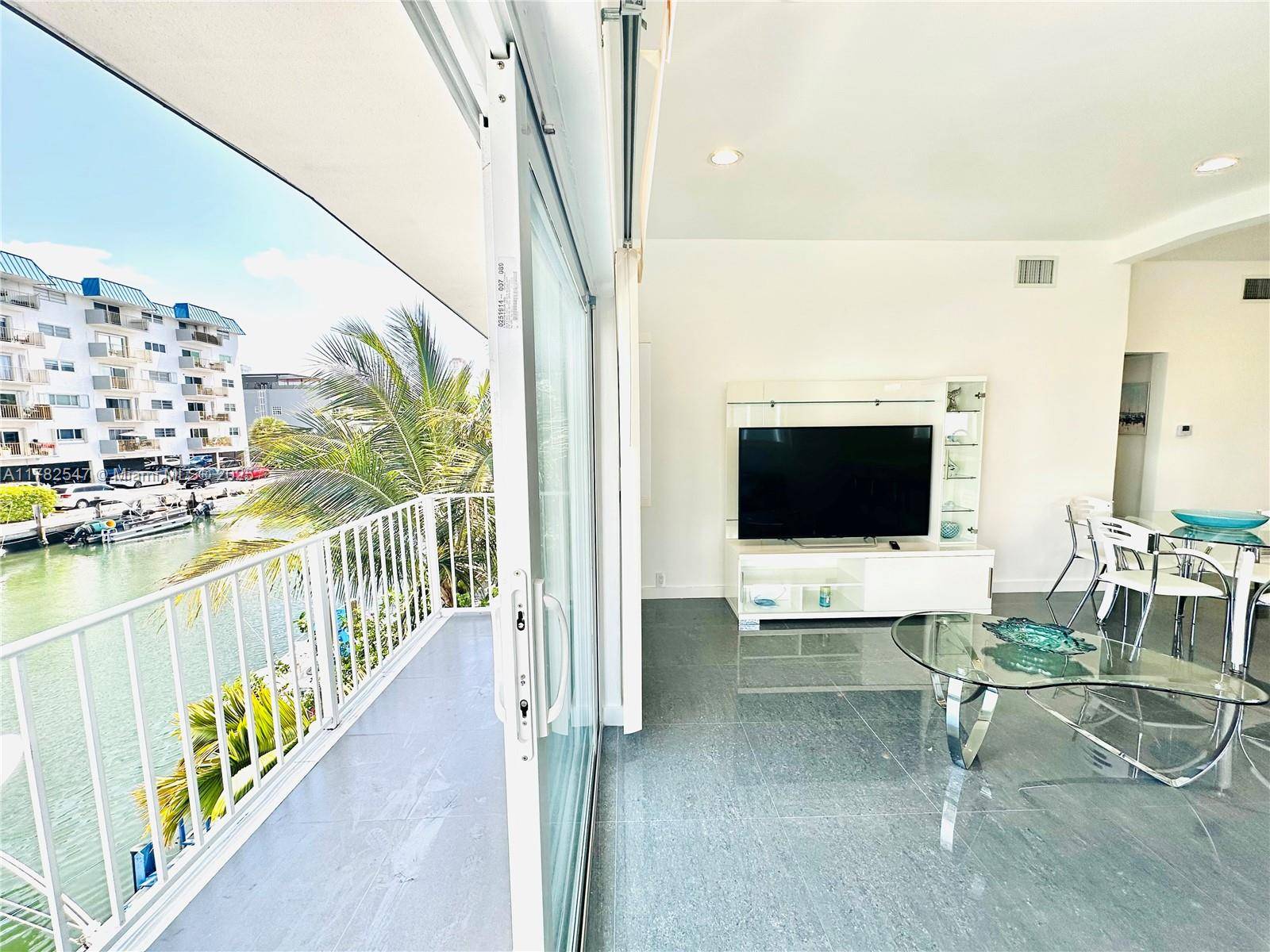 North Miami Beach, FL 33160,3751 NE 170th St #4