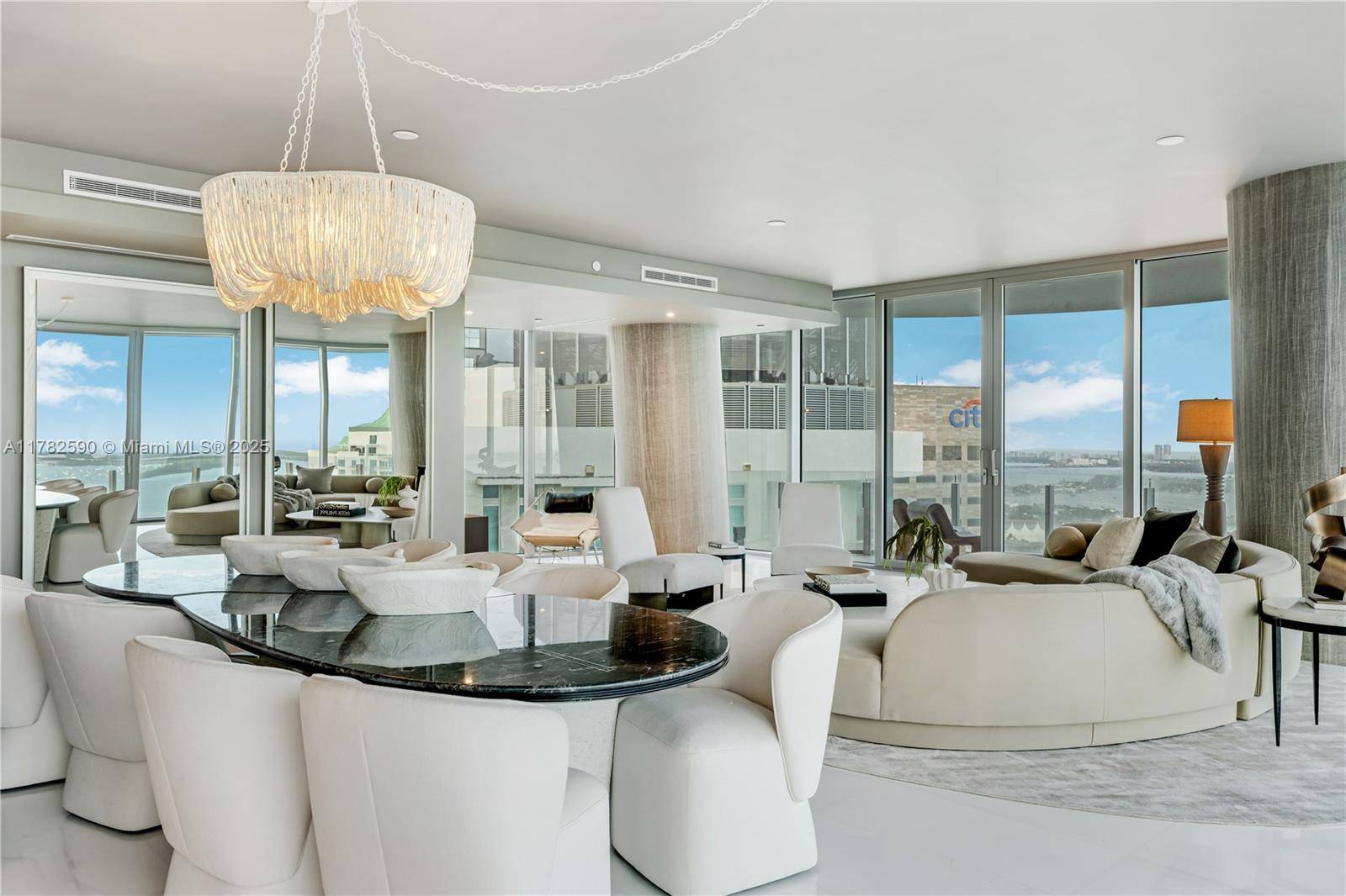 Miami, FL 33131,300 Biscayne Blvd Way #4101