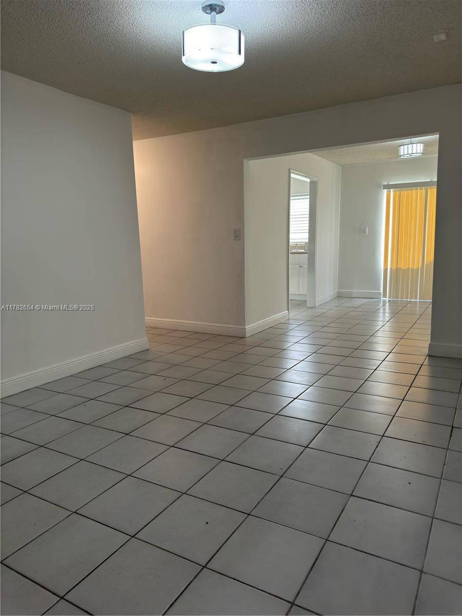 Hialeah, FL 33013,854 E 32nd St #2