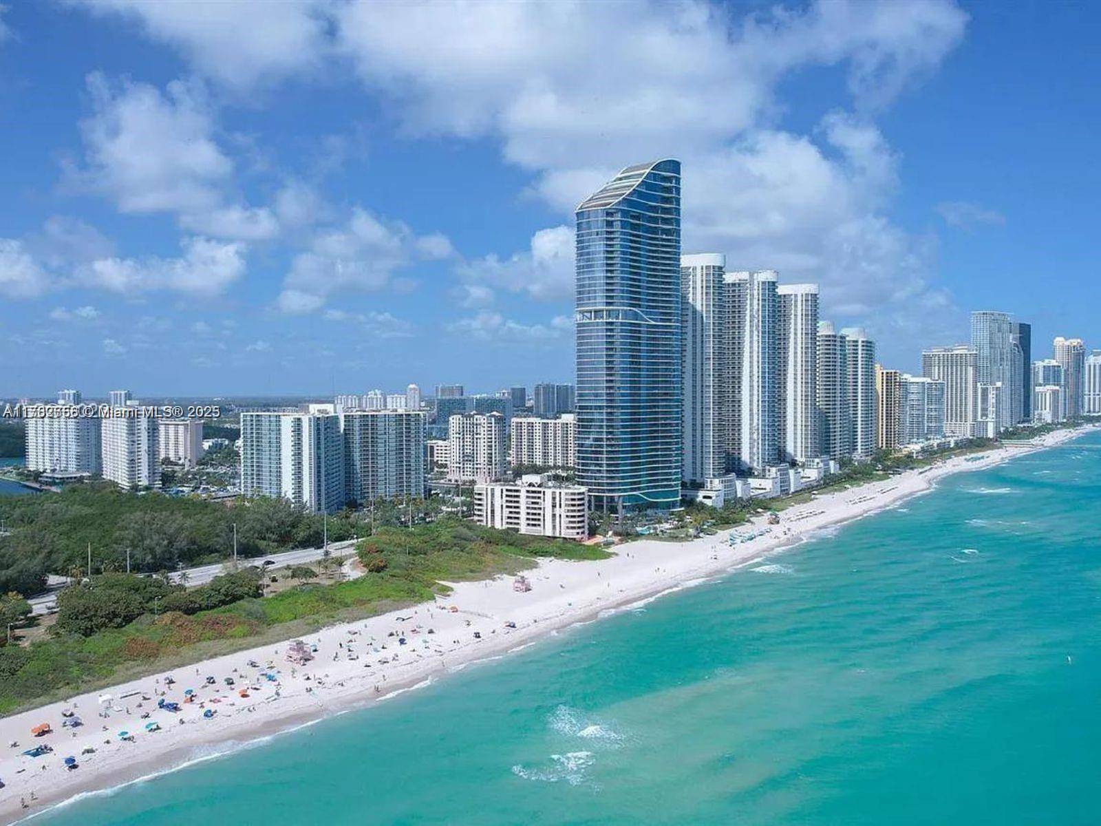 Sunny Isles Beach, FL 33160,100 Bayview Dr #906