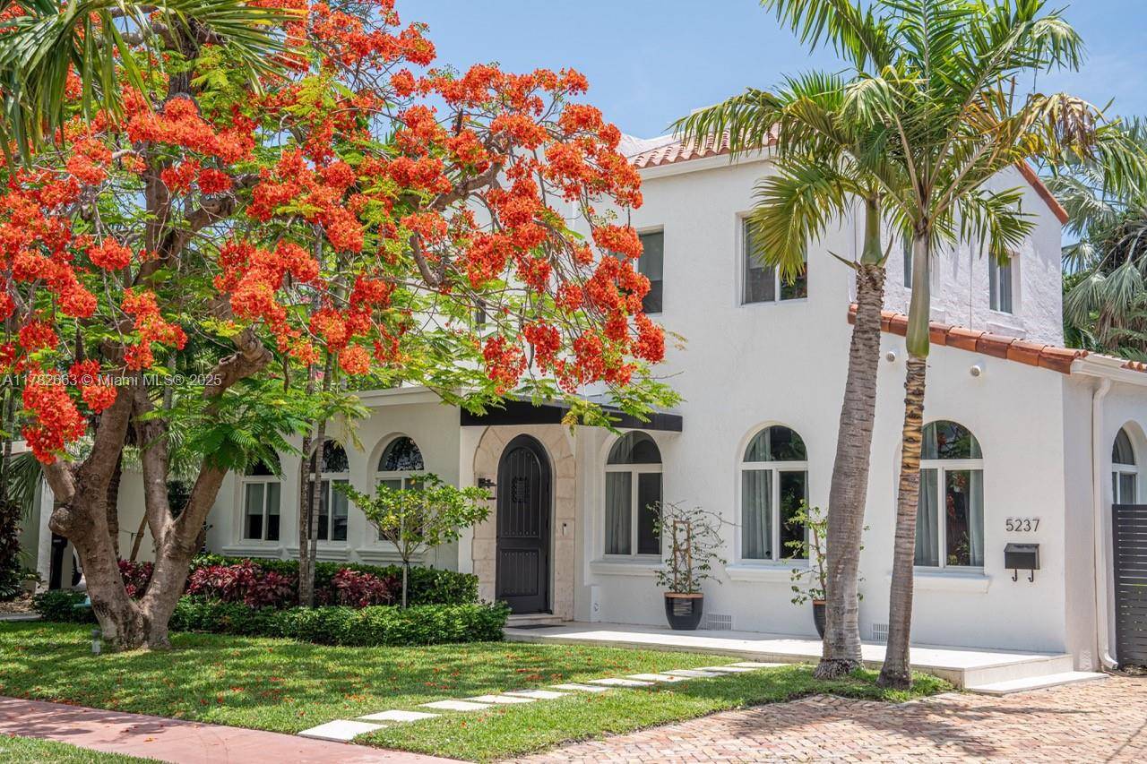Miami Beach, FL 33140,5237 La Gorce Dr