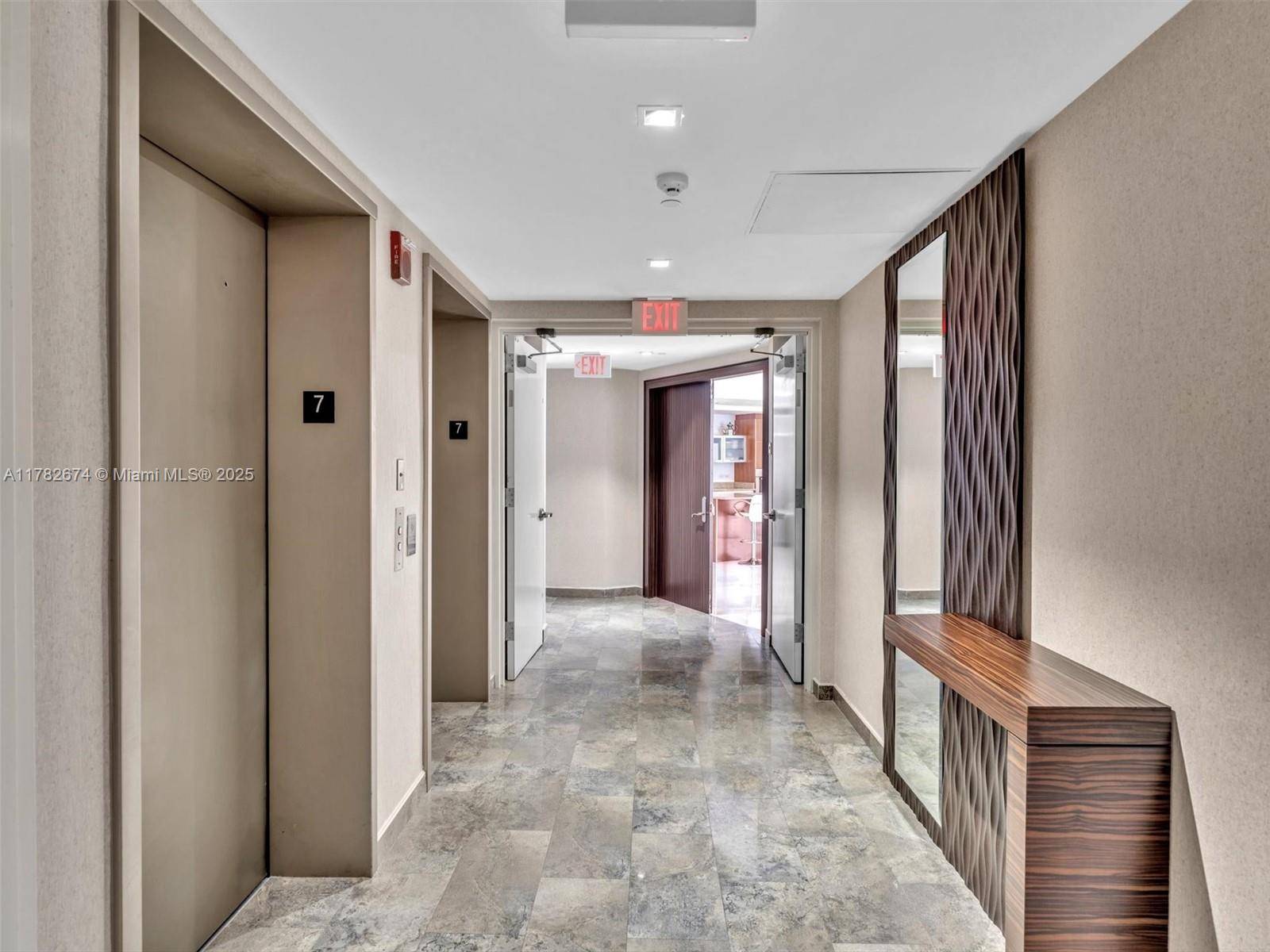 Sunny Isles Beach, FL 33160,17201 Collins Ave #704