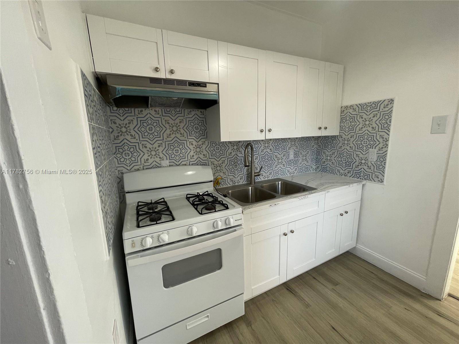 West Palm Beach, FL 33407,625 52nd St