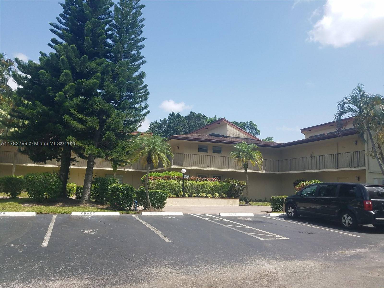 Tamarac, FL 33321,8780 Holly Ct #204
