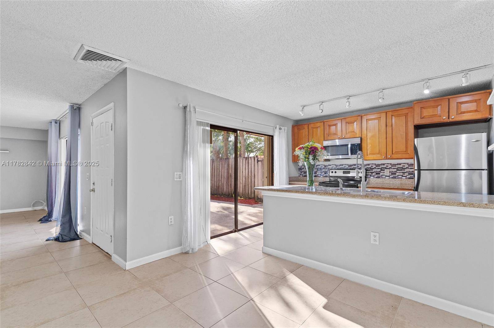 West Palm Beach, FL 33409,855 Blue Ridge Cir #855