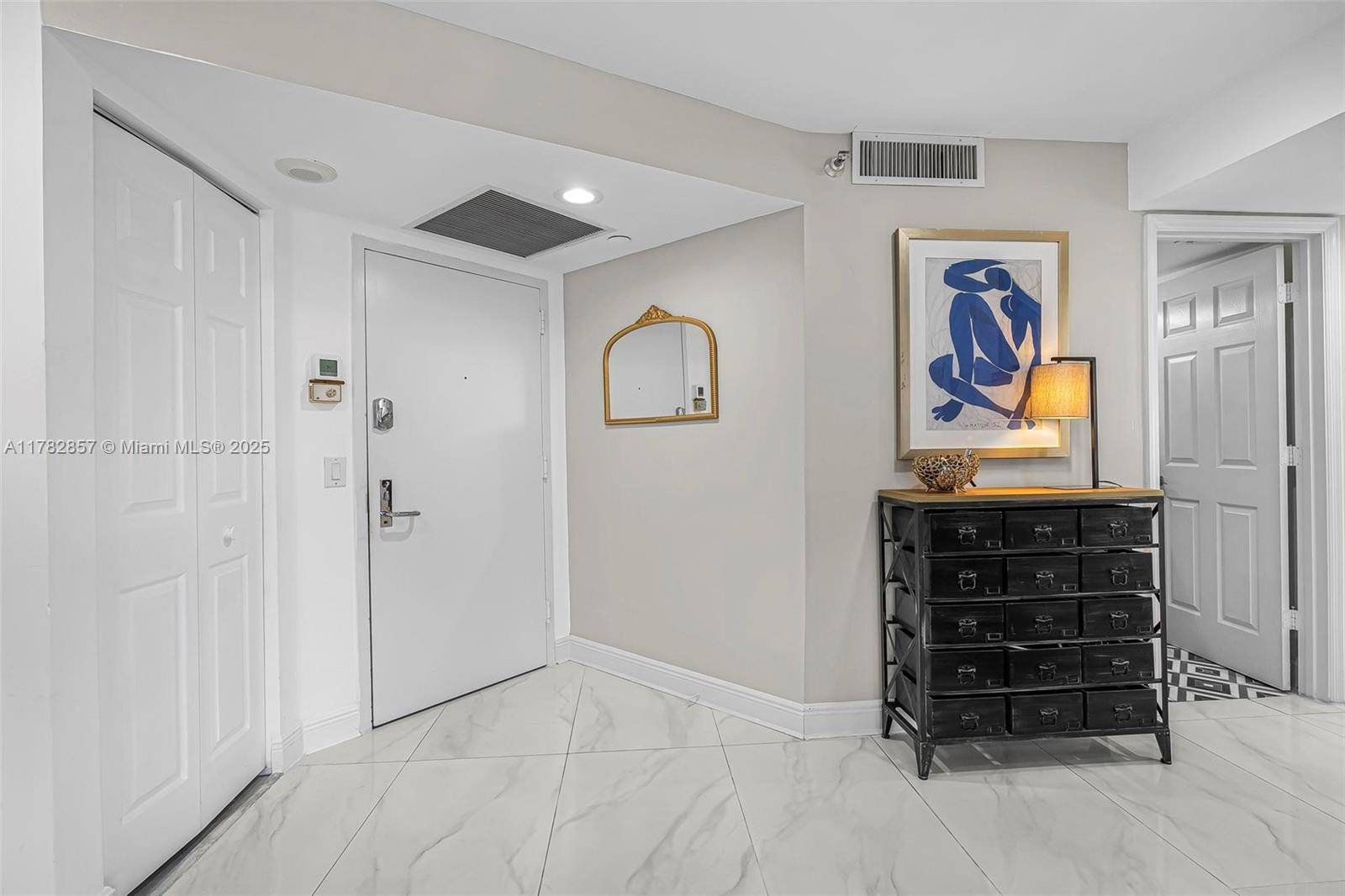 Aventura, FL 33180,3500 Mystic Pointe Dr #604