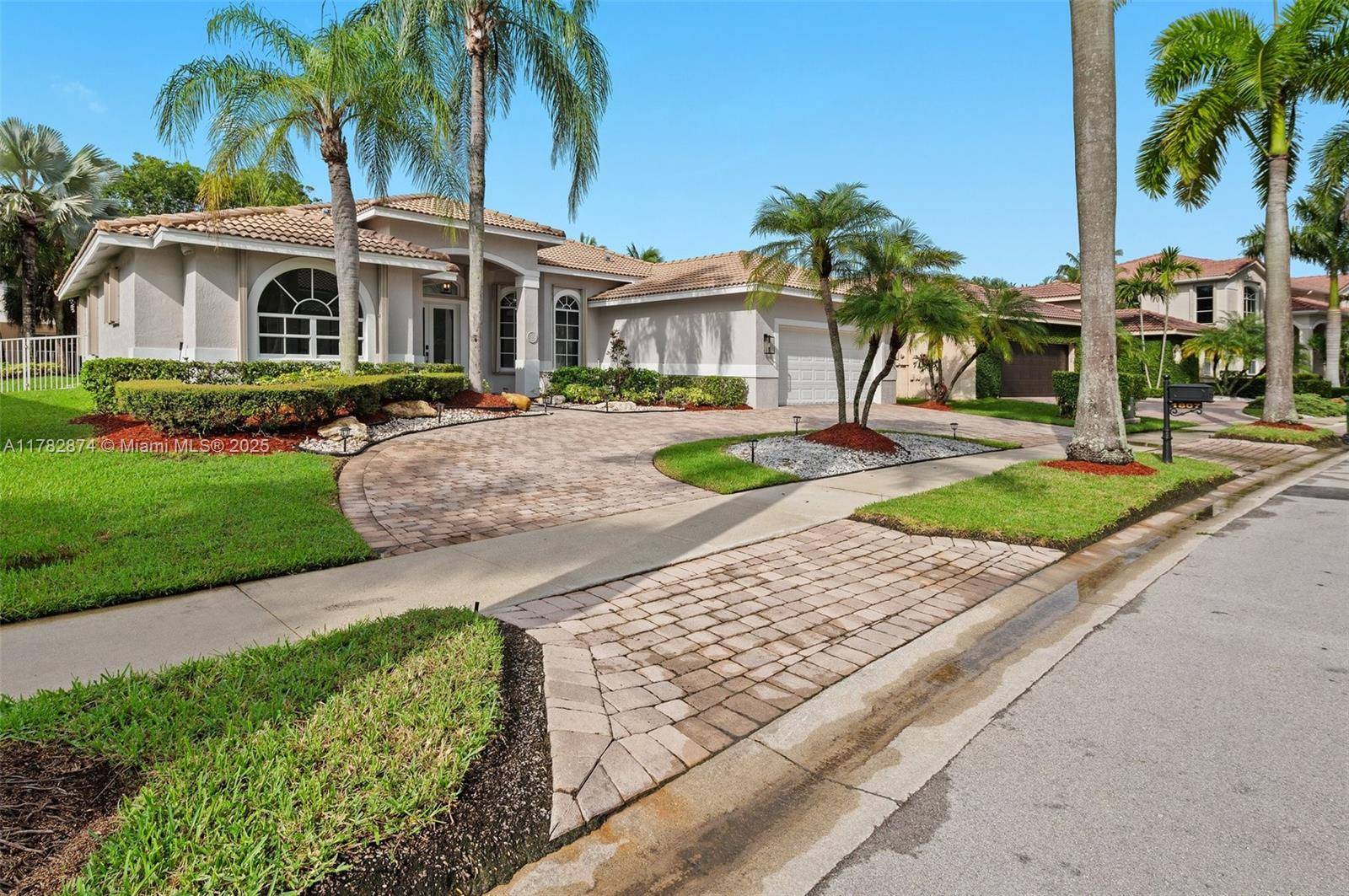 Weston, FL 33327,1807 Victoria Pointe Cir